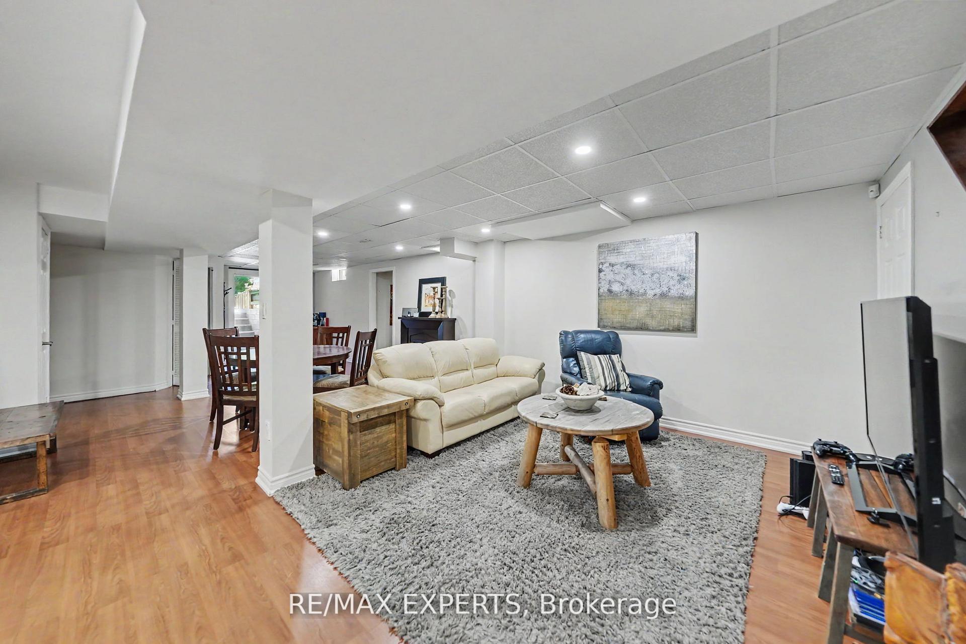 Photo 32 of 54 De Rose Avenue, Caledon, Bolton West — HOMEH