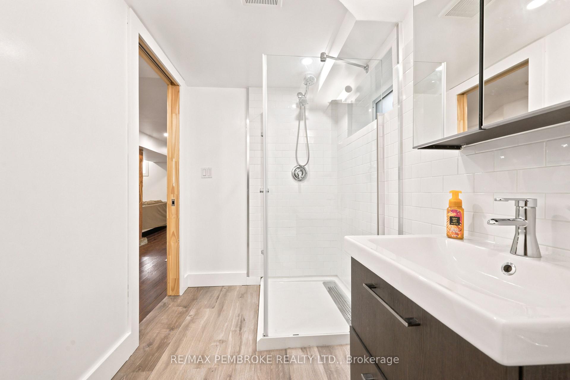 Photo 26 of 117 Algonquin Street, Deep River, Deep River — HOMEH