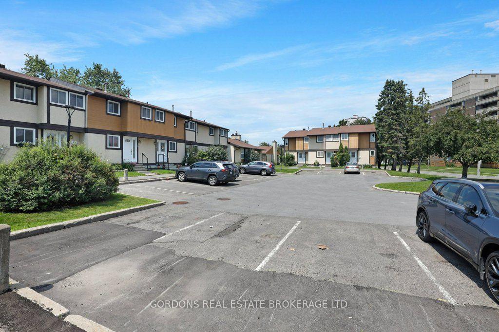 Photo 11 of Unit 53, 3322 Uplands Drive, Ottawa, Hunt Club — HOMEH