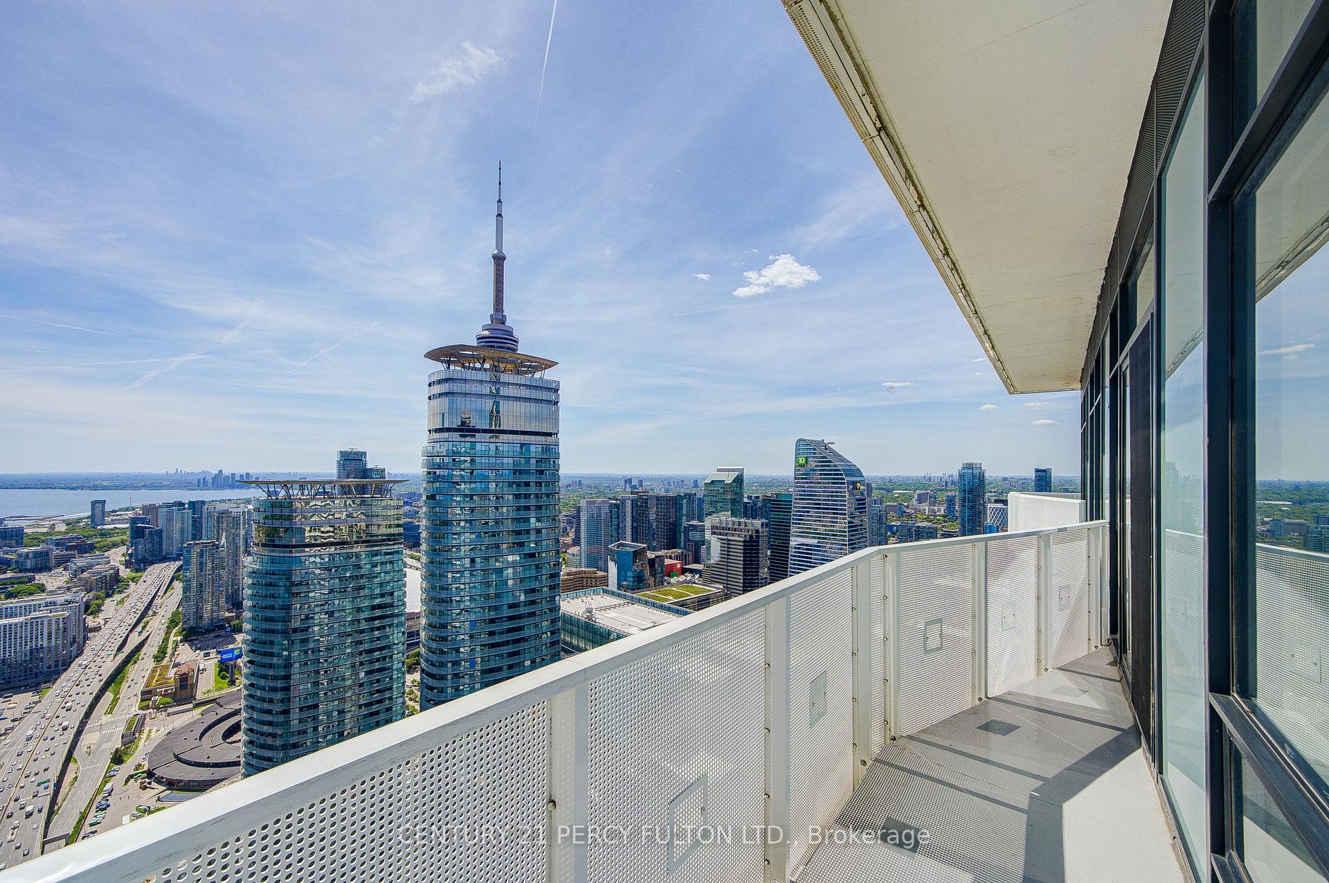 Photo 10 of Unit 6901, 100 Harbour Street, Toronto, Waterfront Communities — HOMEH