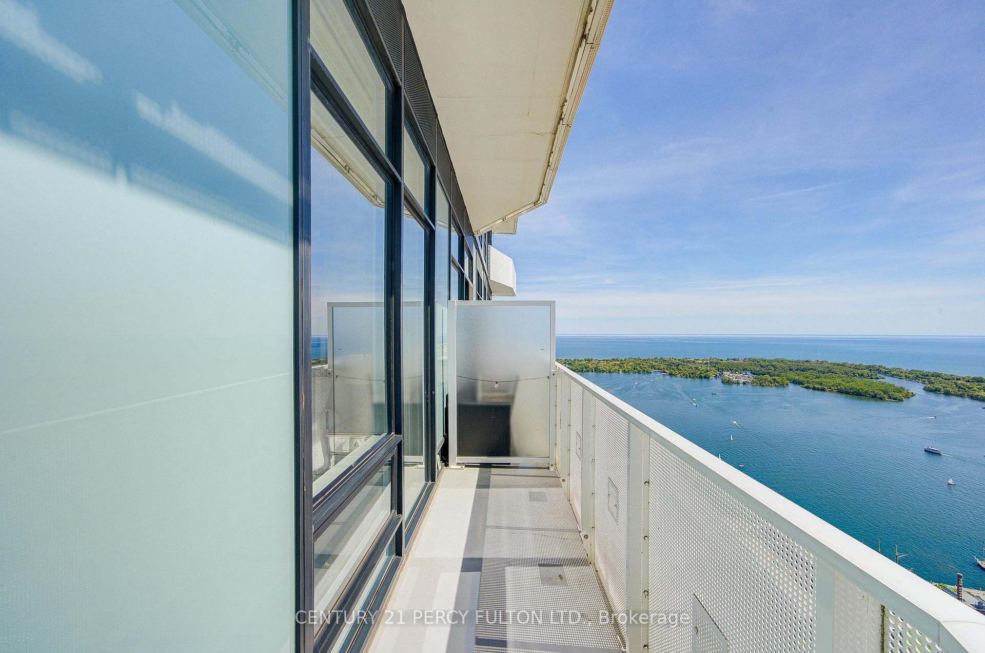 Photo 11 of Unit 6901, 100 Harbour Street, Toronto, Waterfront Communities — HOMEH