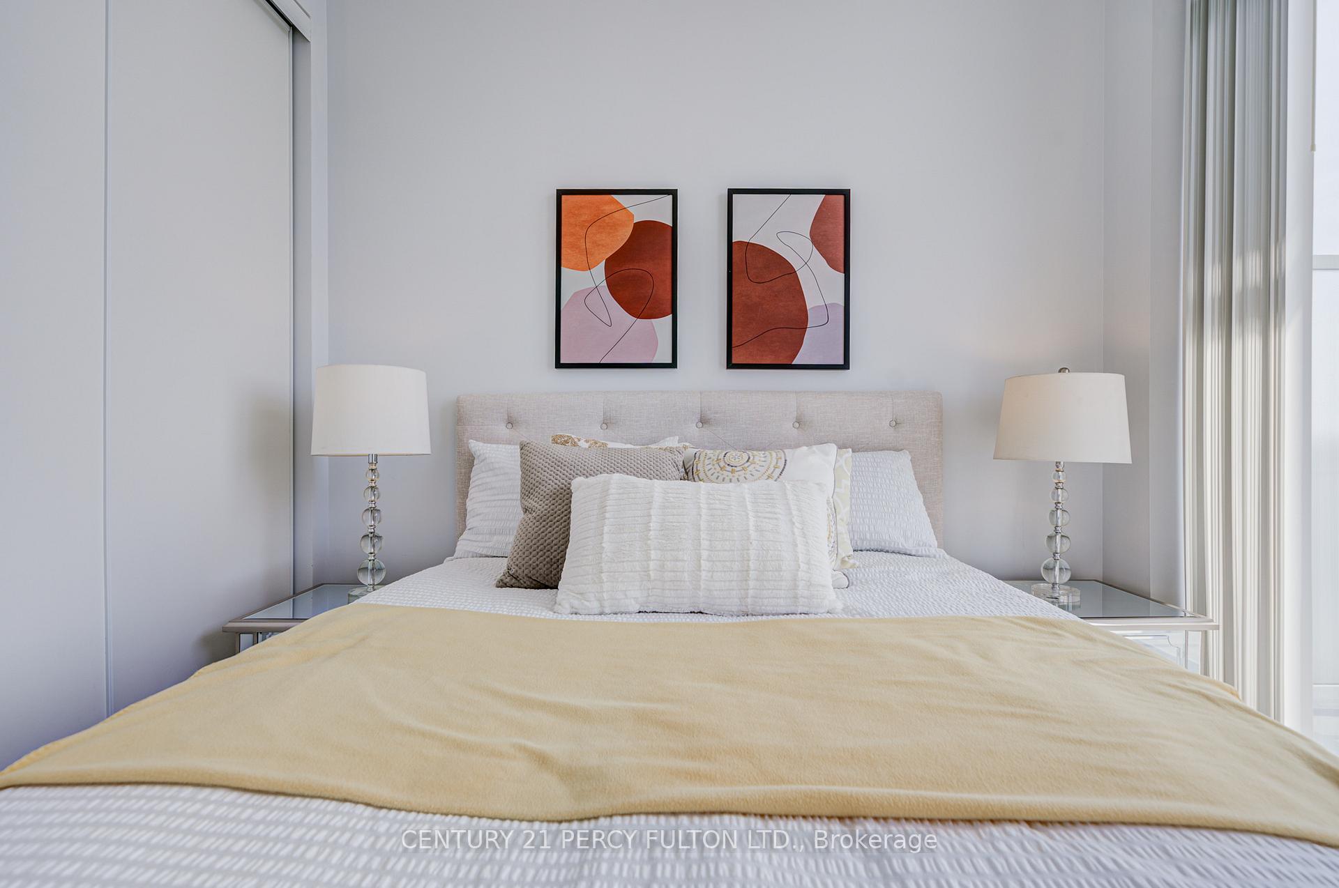 Photo 16 of Unit 6901, 100 Harbour Street, Toronto, Waterfront Communities — HOMEH