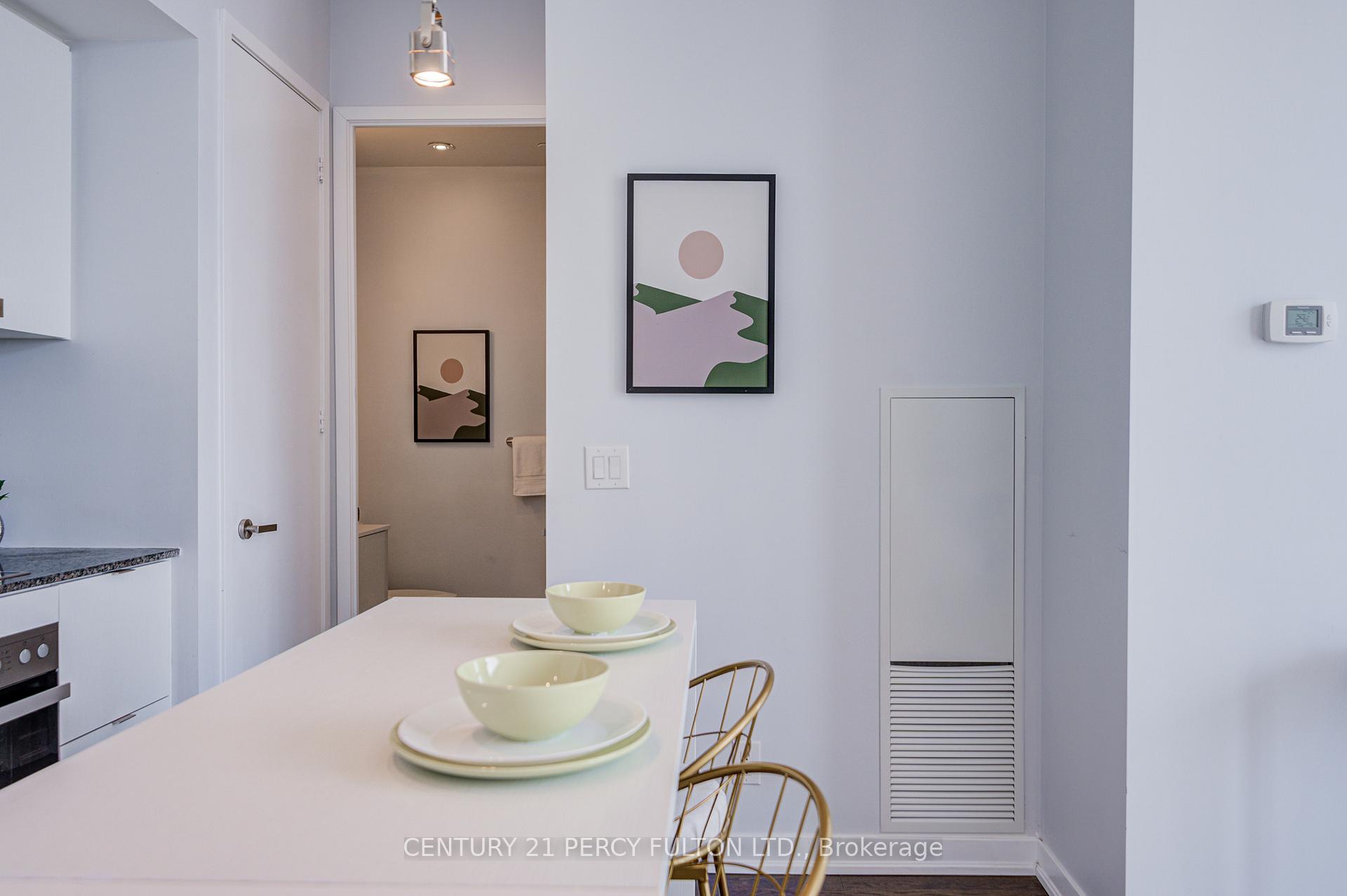 Photo 19 of Unit 6901, 100 Harbour Street, Toronto, Waterfront Communities — HOMEH