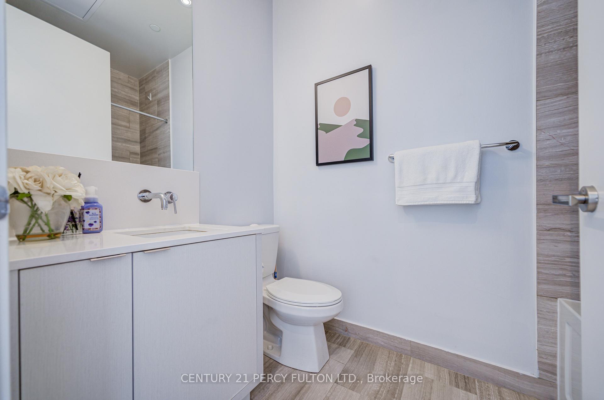 Photo 22 of Unit 6901, 100 Harbour Street, Toronto, Waterfront Communities — HOMEH