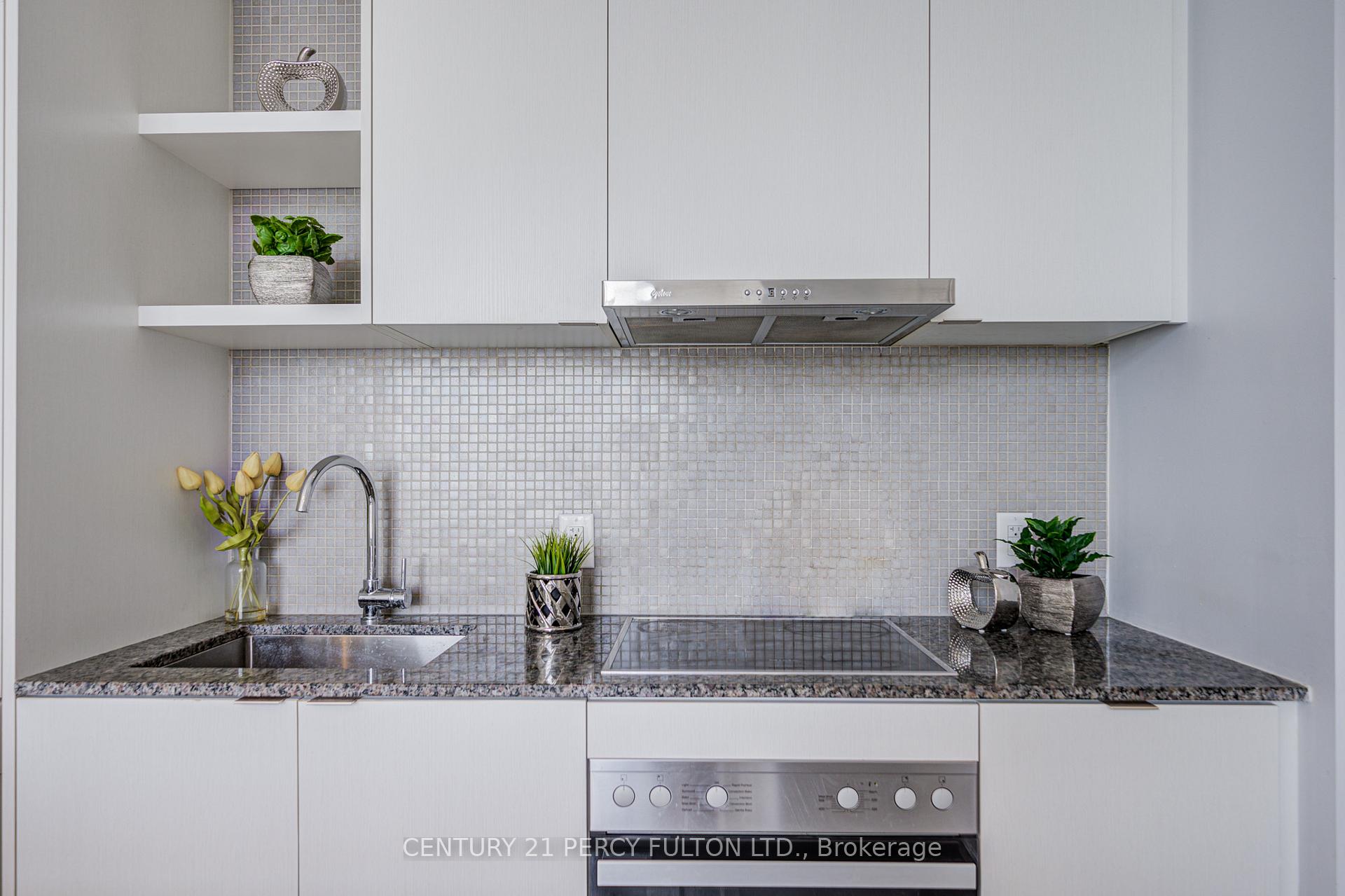 Photo 24 of Unit 6901, 100 Harbour Street, Toronto, Waterfront Communities — HOMEH