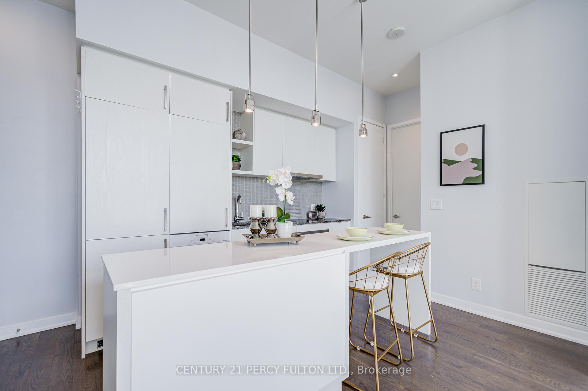 Photo 27 of Unit 6901, 100 Harbour Street, Toronto, Waterfront Communities — HOMEH