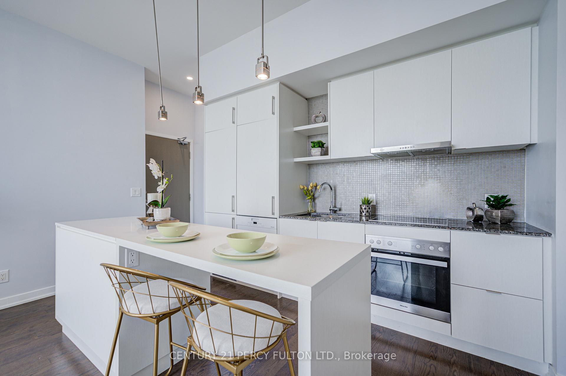 Photo 28 of Unit 6901, 100 Harbour Street, Toronto, Waterfront Communities — HOMEH