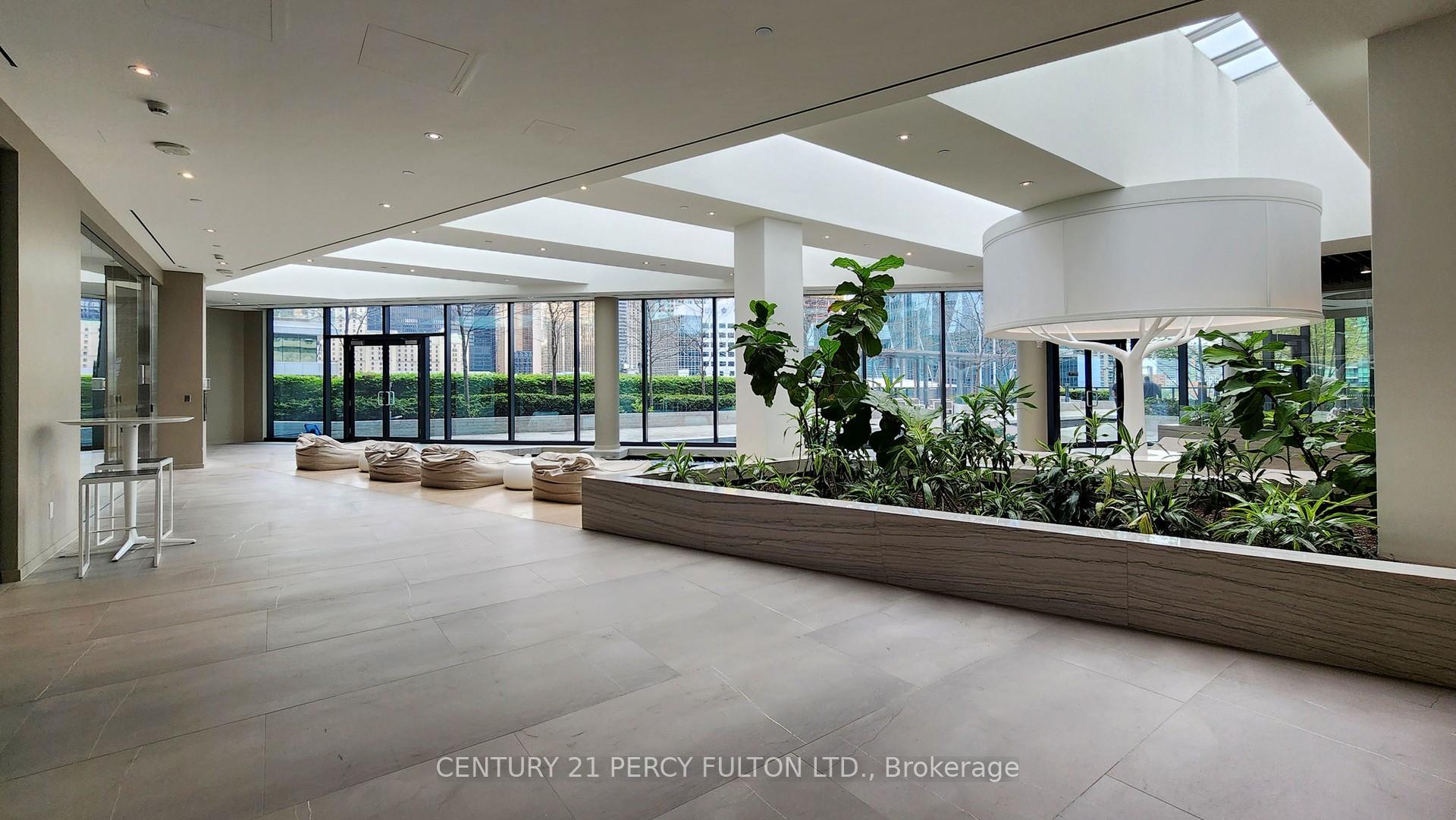 Photo 33 of Unit 6901, 100 Harbour Street, Toronto, Waterfront Communities — HOMEH