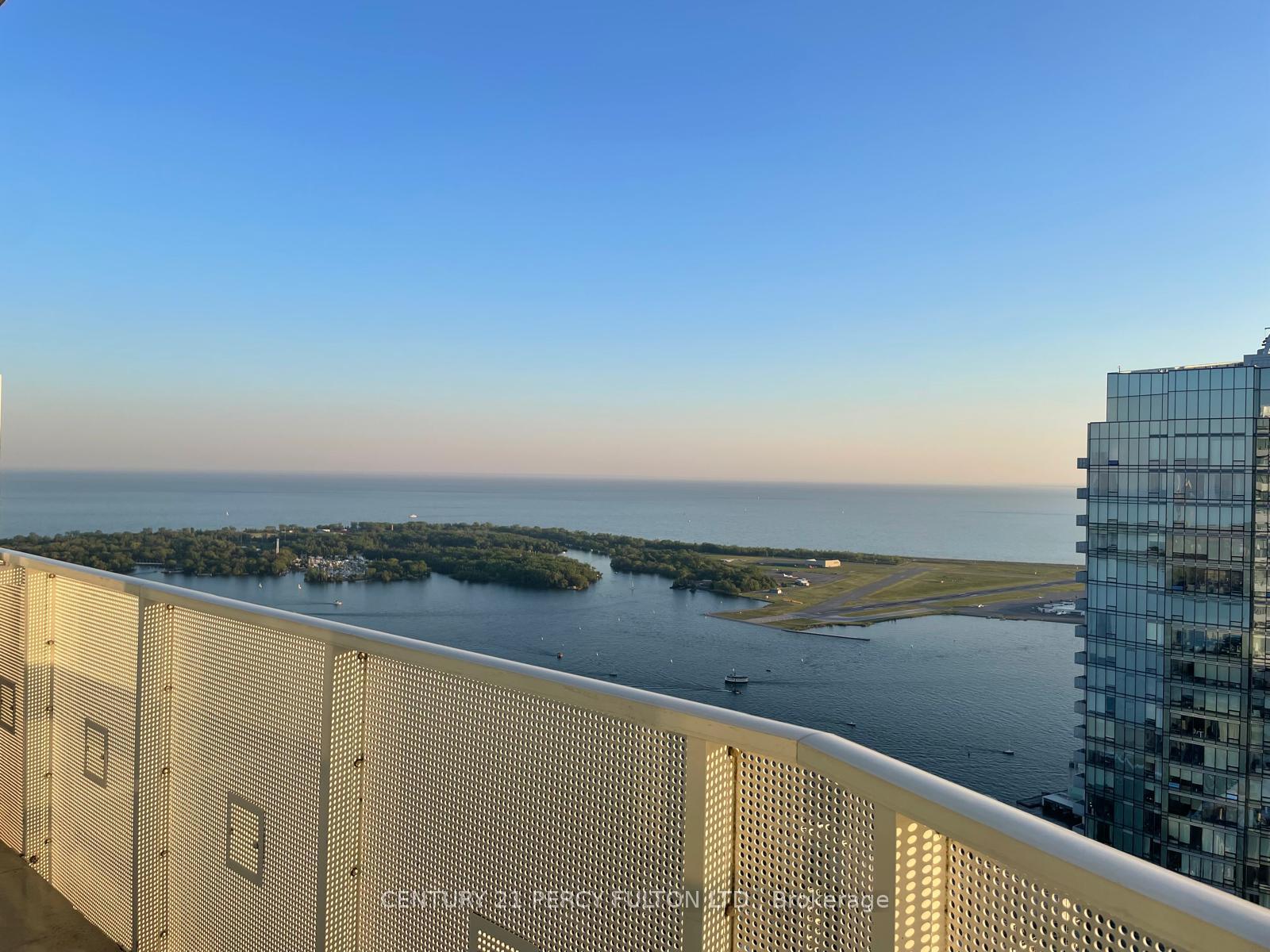 Photo 43 of Unit 6901, 100 Harbour Street, Toronto, Waterfront Communities — HOMEH