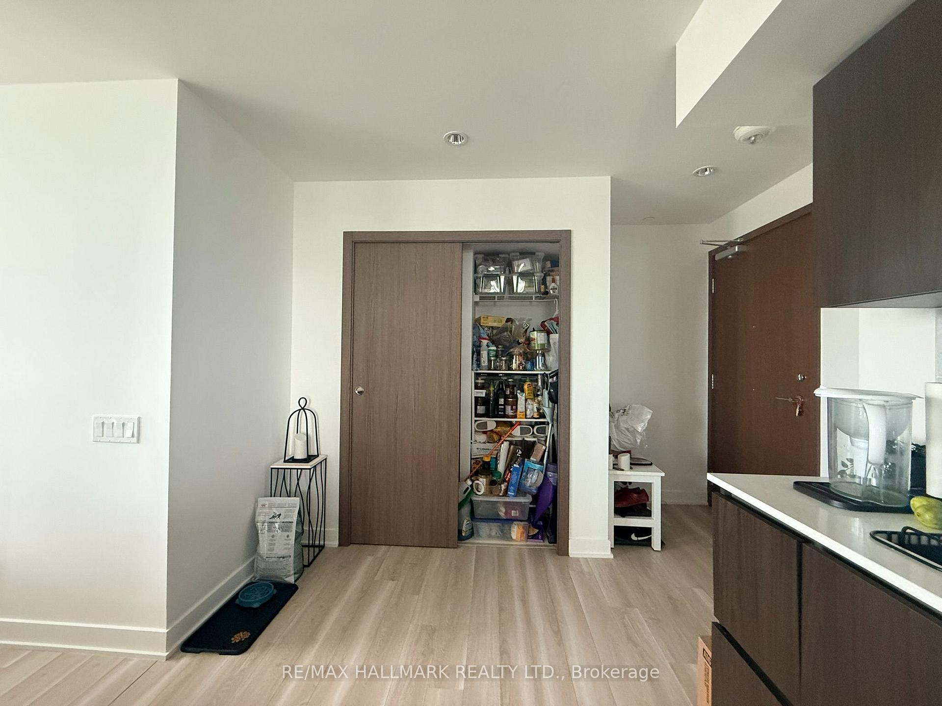 Photo 7 of Unit 3206, 17 Bathurst Street, Toronto, Waterfront Communities — HOMEH