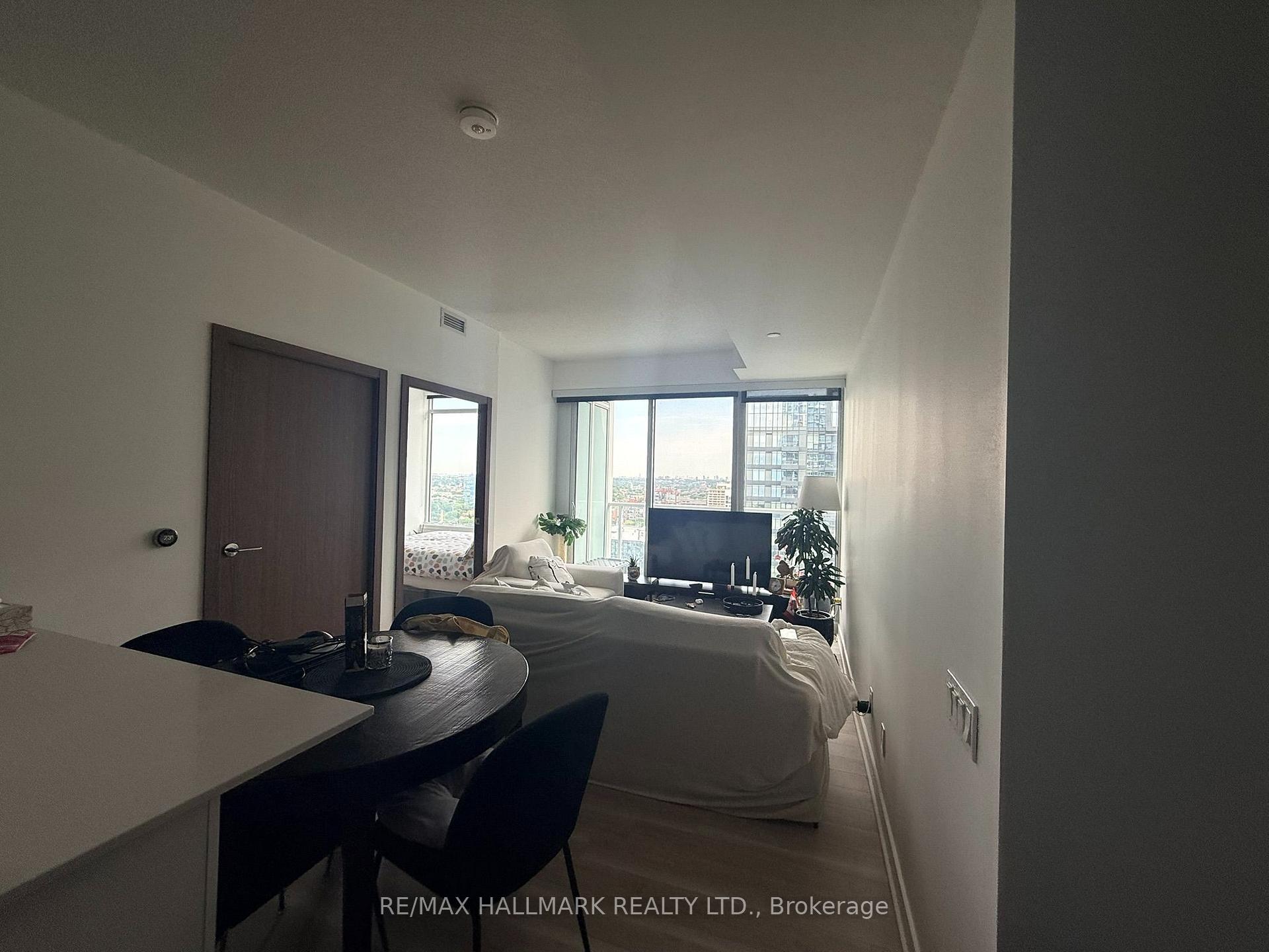 Photo 8 of Unit 3206, 17 Bathurst Street, Toronto, Waterfront Communities — HOMEH