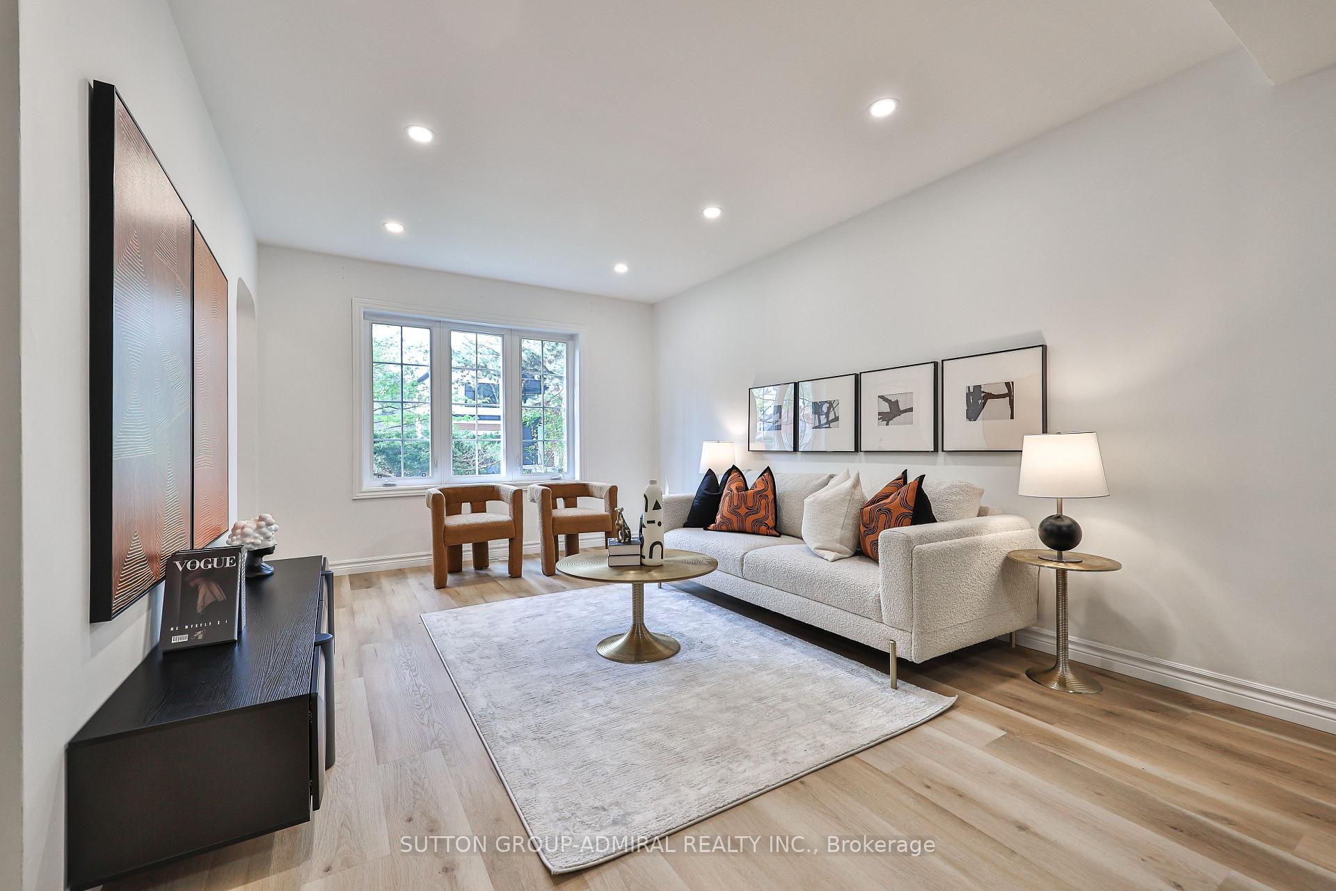 Photo 5 of 81 Yorkview Drive, North York, Willowdale West — HOMEH