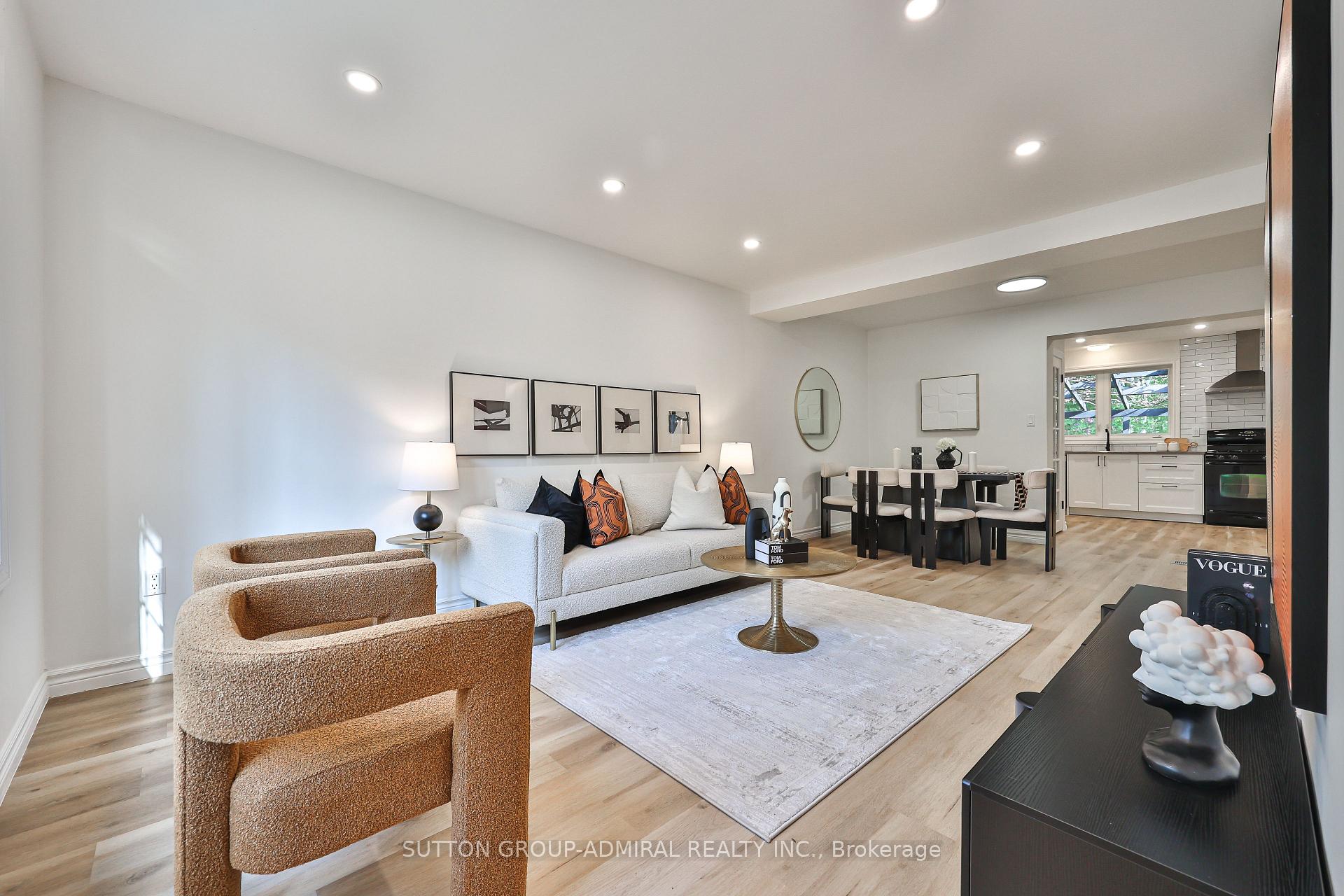 Photo 6 of 81 Yorkview Drive, North York, Willowdale West — HOMEH