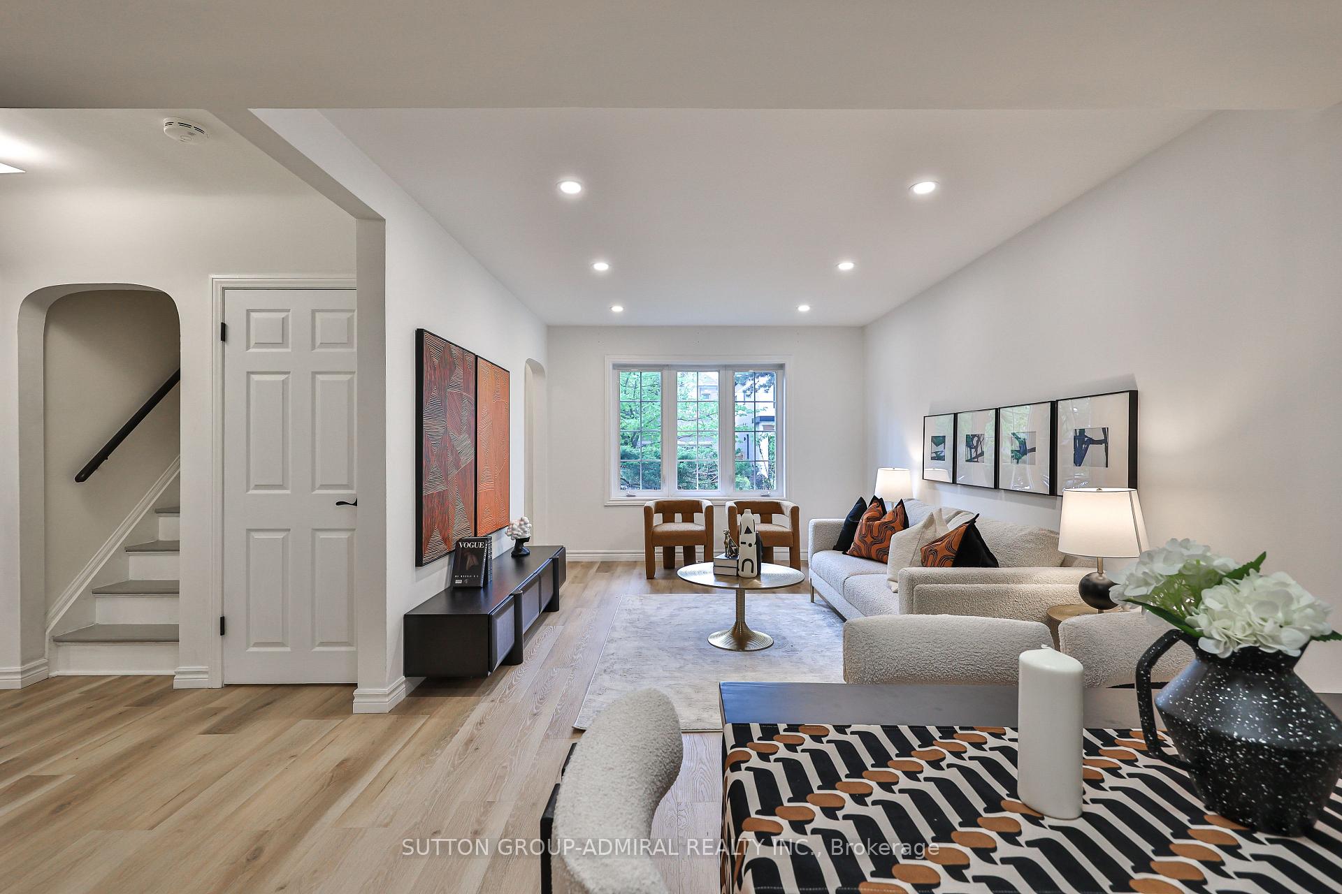 Photo 7 of 81 Yorkview Drive, North York, Willowdale West — HOMEH