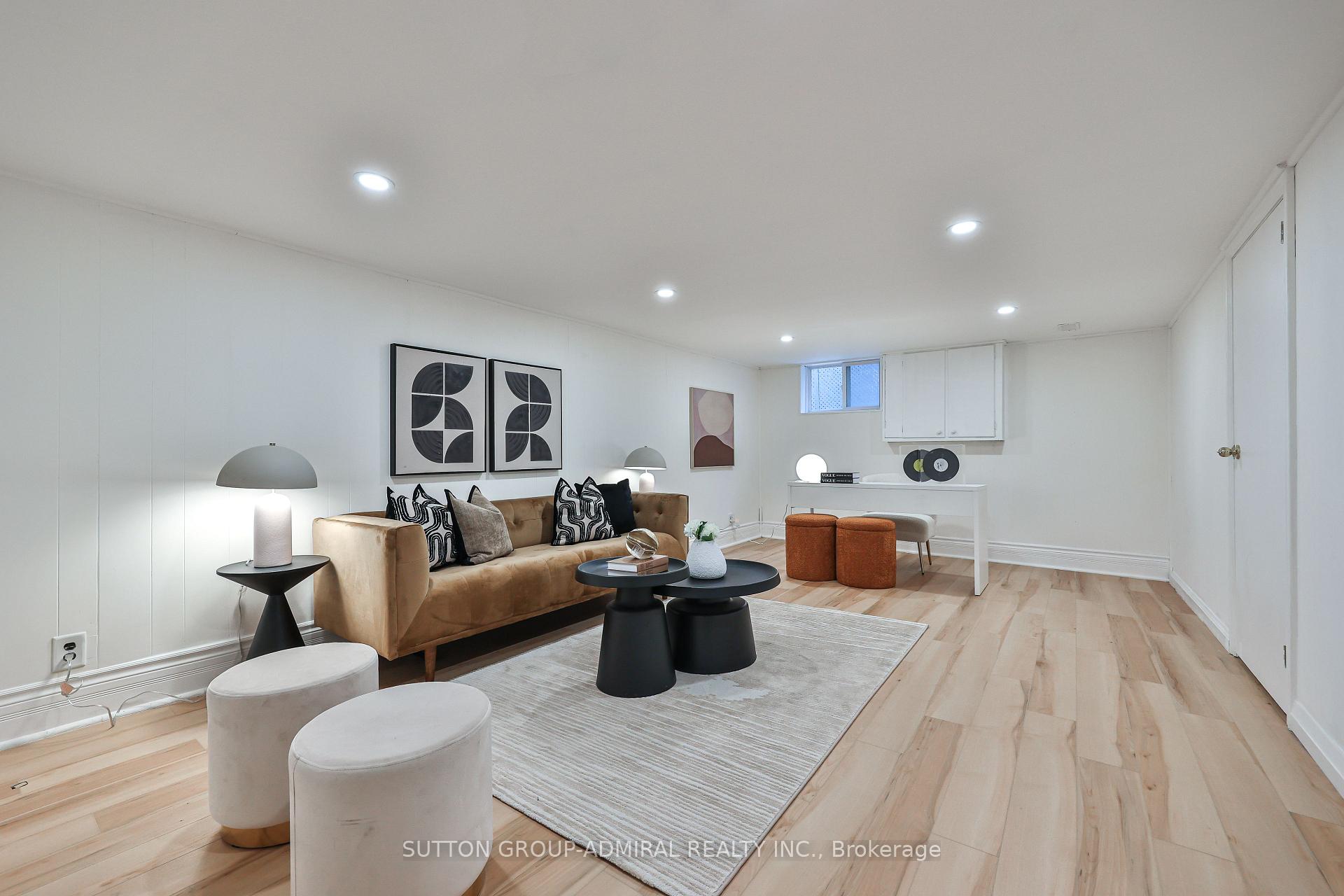 Photo 33 of 81 Yorkview Drive, North York, Willowdale West — HOMEH