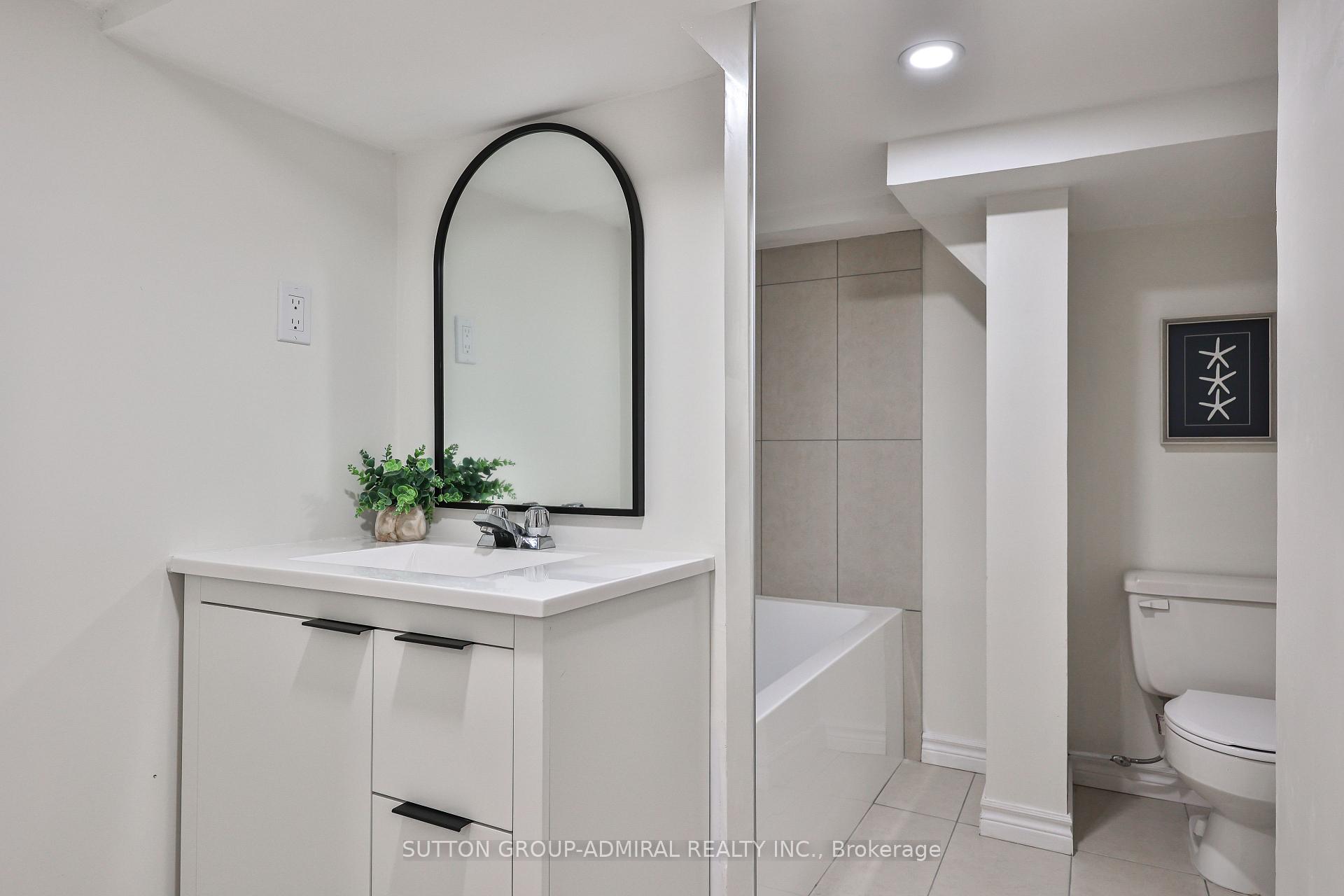 Photo 37 of 81 Yorkview Drive, North York, Willowdale West — HOMEH