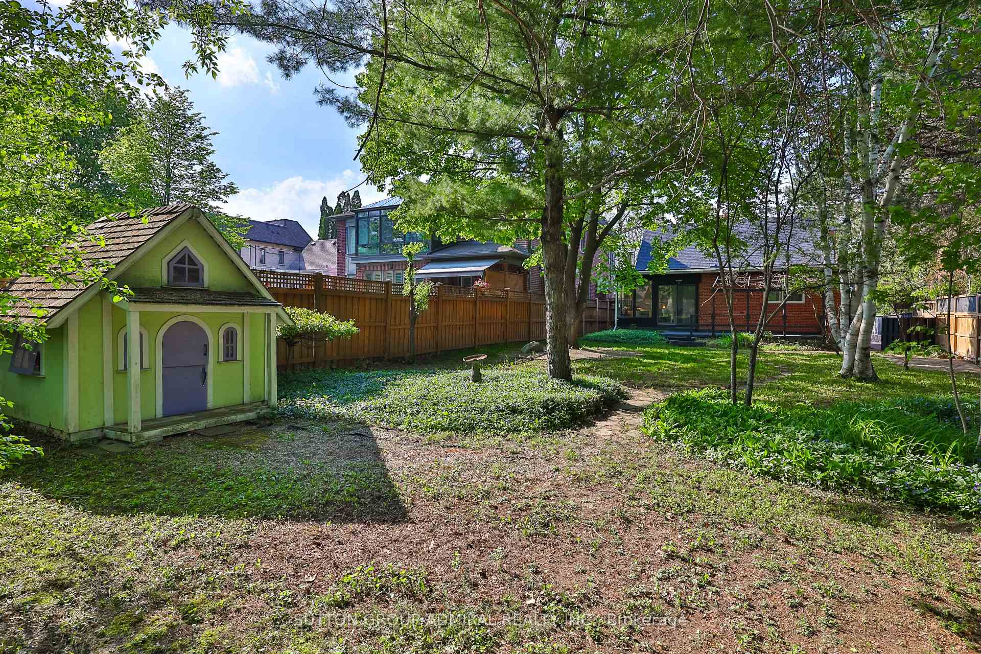 Photo 43 of 81 Yorkview Drive, North York, Willowdale West — HOMEH
