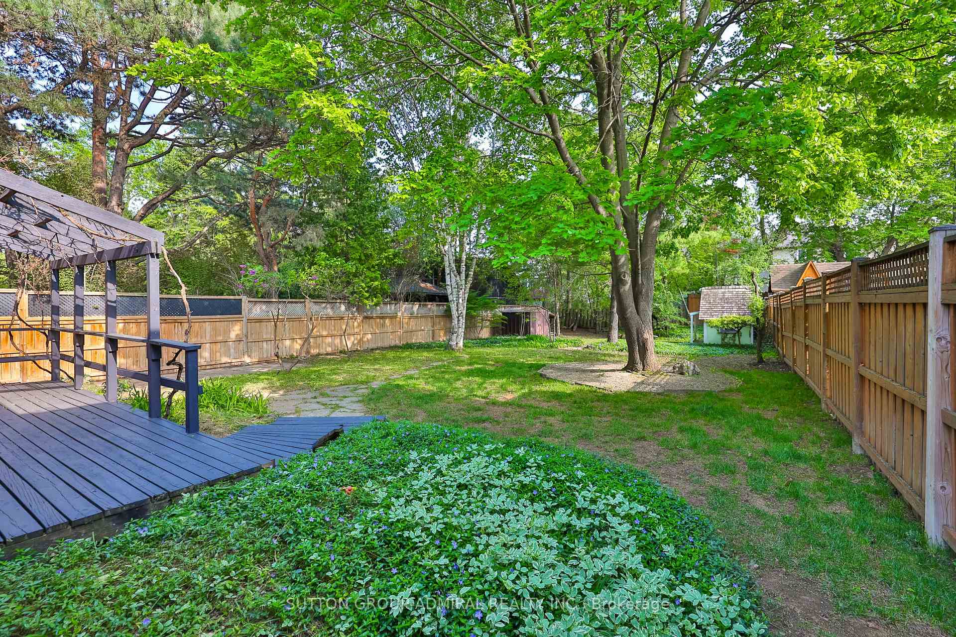 Photo 45 of 81 Yorkview Drive, North York, Willowdale West — HOMEH