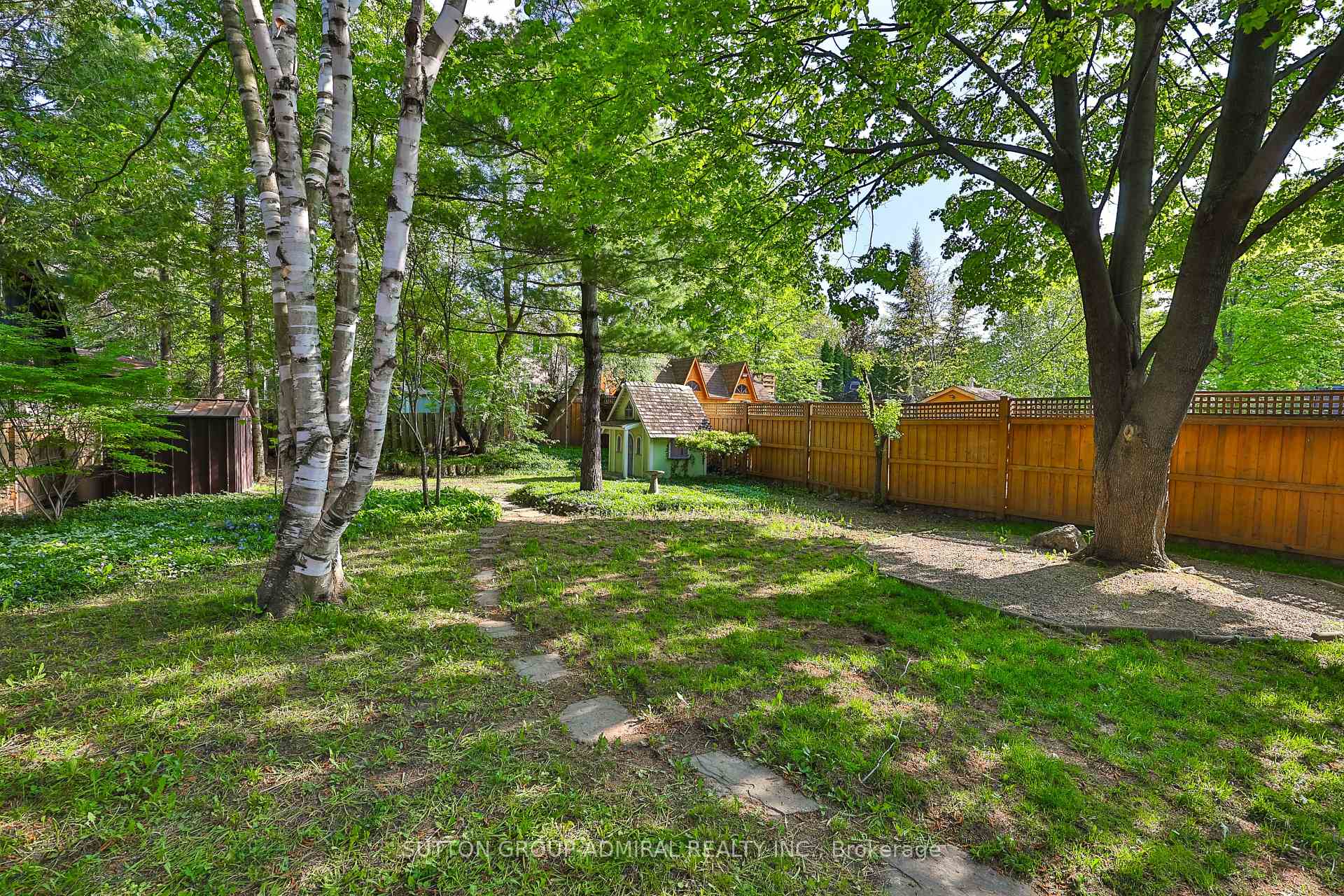 Photo 46 of 81 Yorkview Drive, North York, Willowdale West — HOMEH