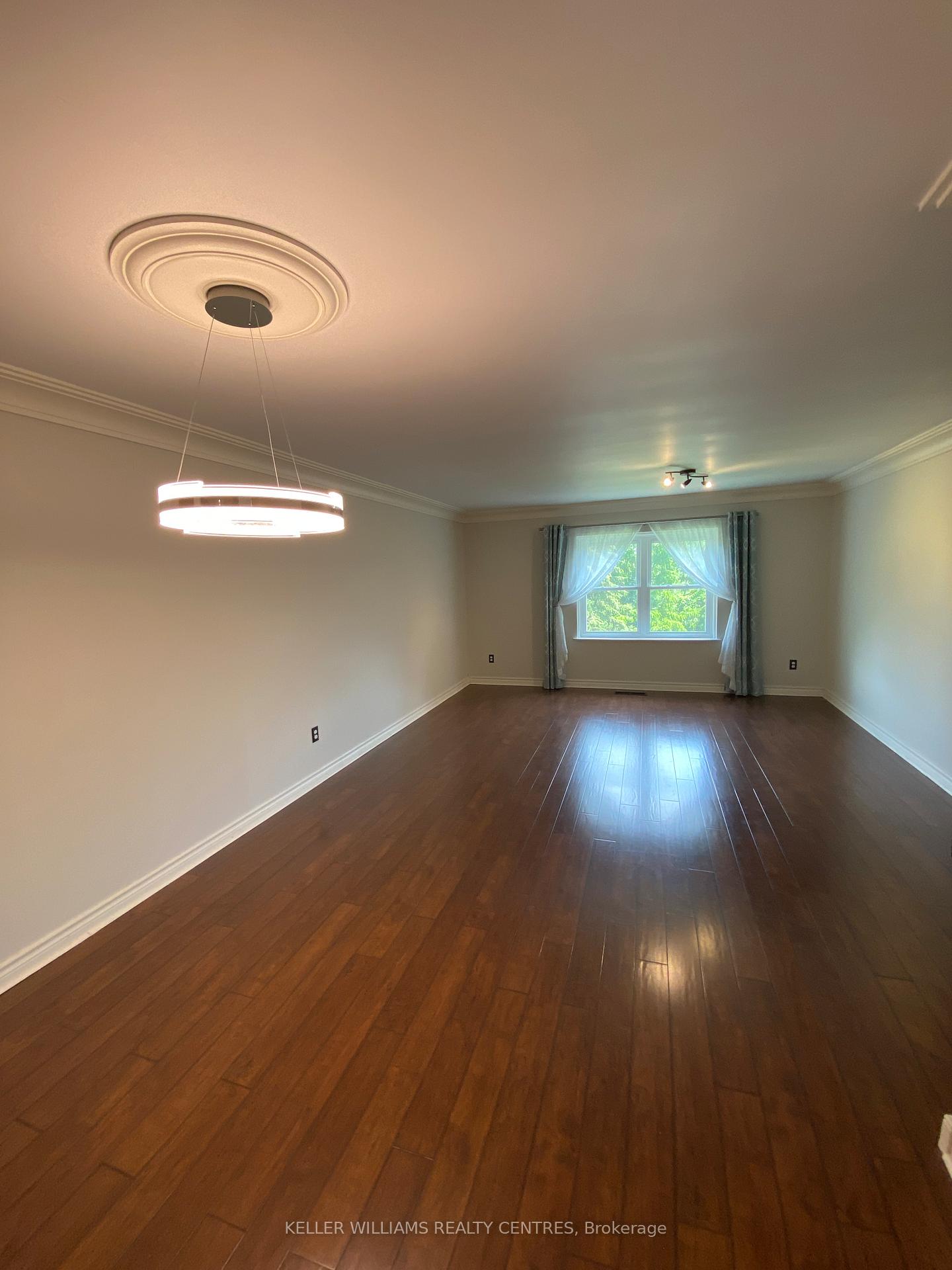 Photo 7 of Unit 21, 115 Main Street S, Newmarket, Central Newmarket — HOMEH