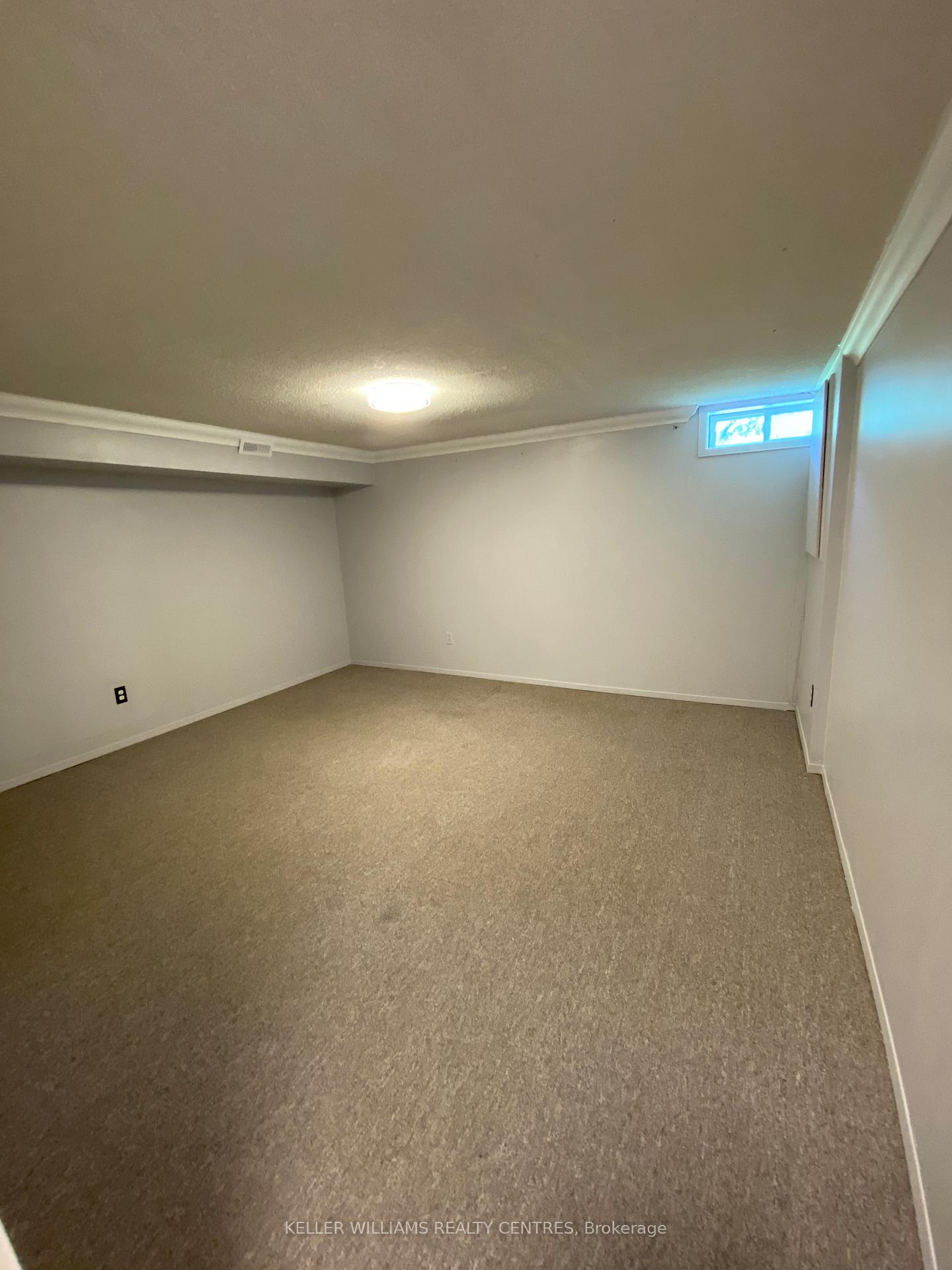 Photo 16 of Unit 21, 115 Main Street S, Newmarket, Central Newmarket — HOMEH