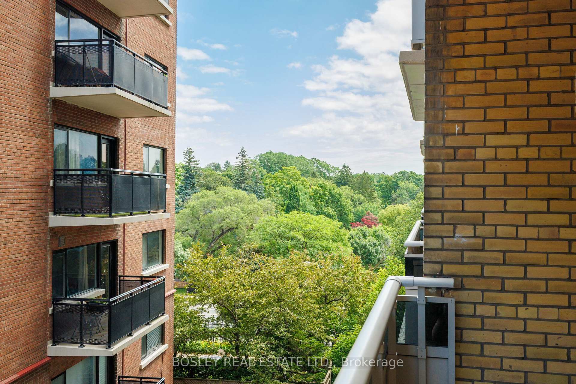 Photo 17 of Unit 304, 85 Lawton Boulevard, Toronto, Yonge-St. Clair — HOMEH