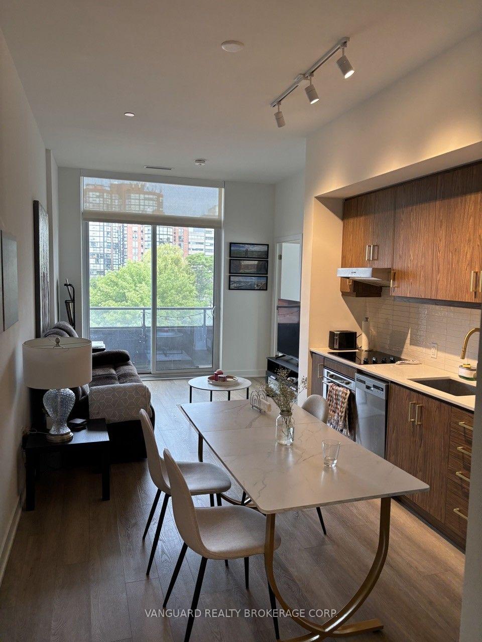 Photo 8 of Unit 612, 9 Tecumseth Street, Toronto, Niagara — HOMEH