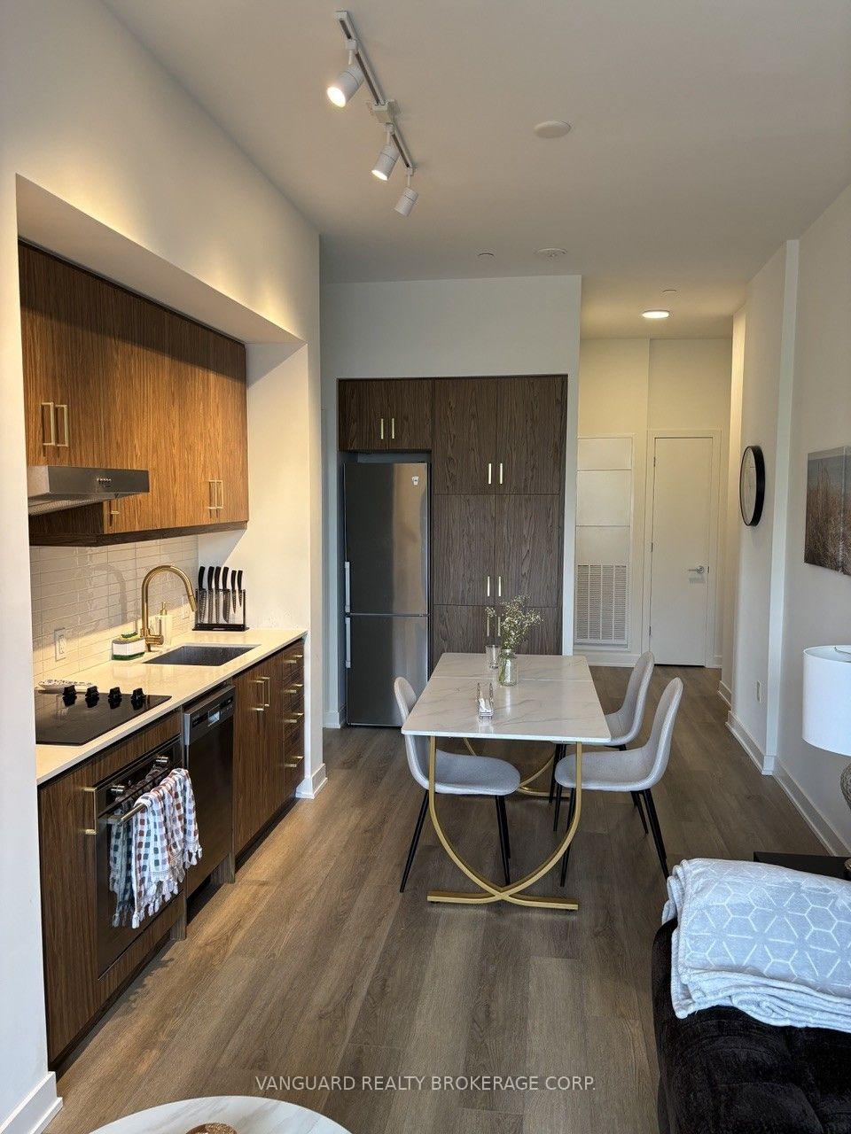 Photo 9 of Unit 612, 9 Tecumseth Street, Toronto, Niagara — HOMEH