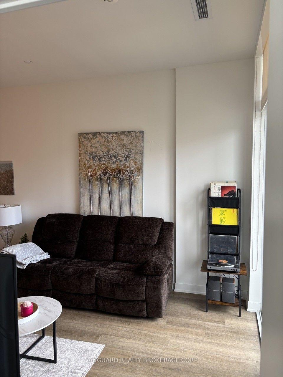 Photo 11 of Unit 612, 9 Tecumseth Street, Toronto, Niagara — HOMEH