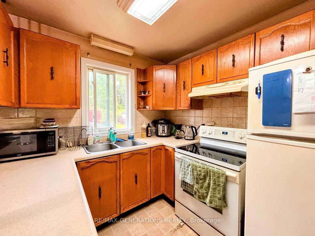 Photo 4 of 37 Matachewan Road, Manitouwadge, TB-73 — HOMEH