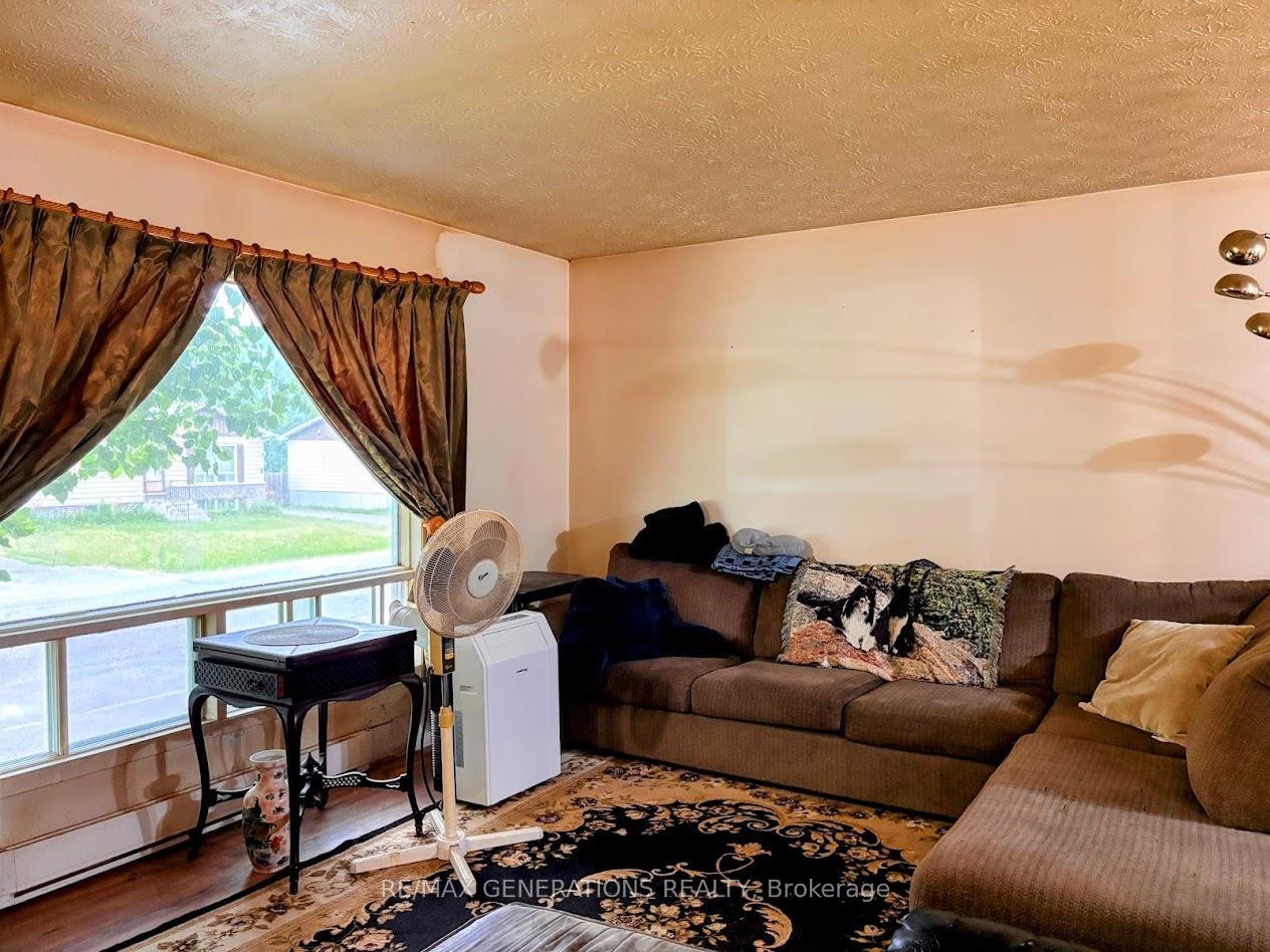 Photo 6 of 37 Matachewan Road, Manitouwadge, TB-73 — HOMEH
