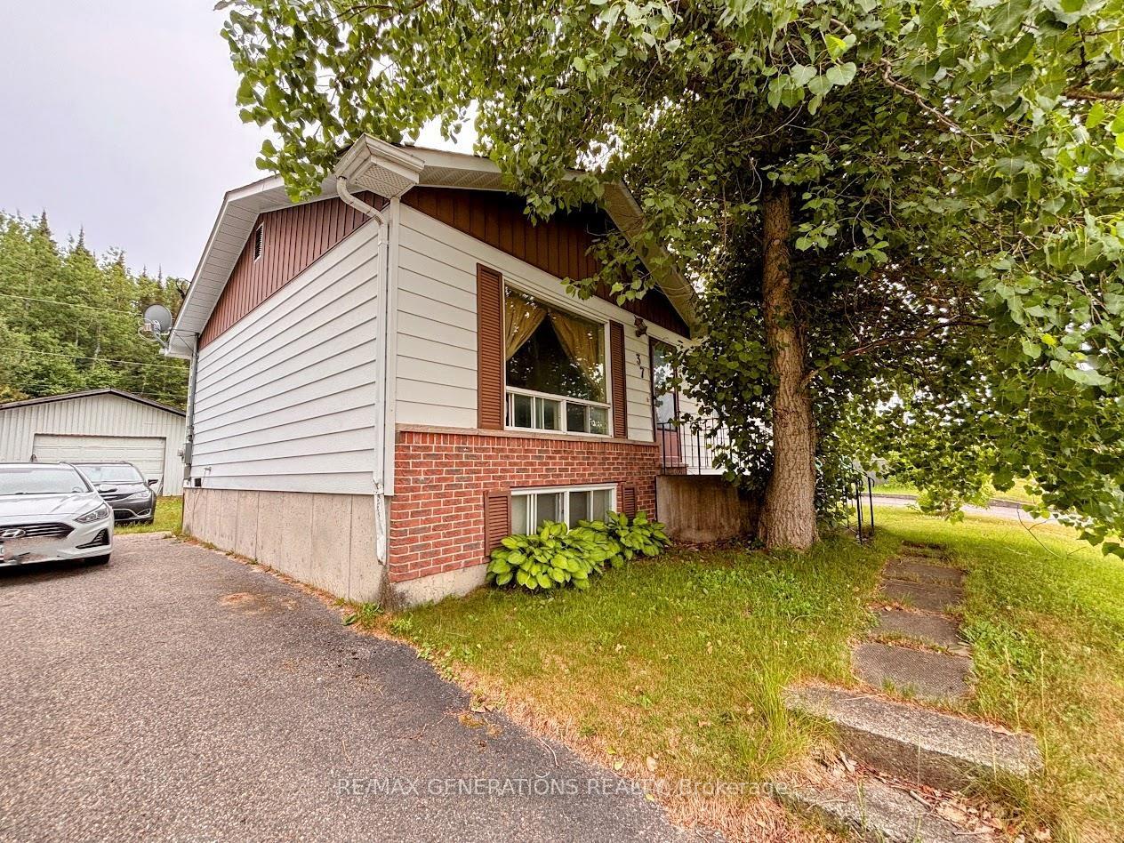 Photo 24 of 37 Matachewan Road, Manitouwadge, TB-73 — HOMEH