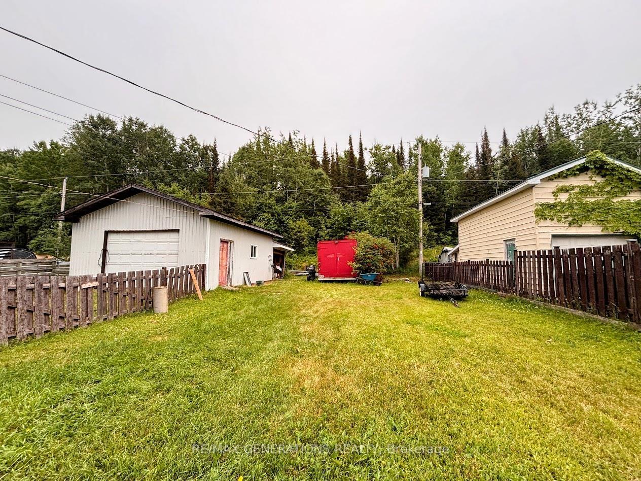 Photo 25 of 37 Matachewan Road, Manitouwadge, TB-73 — HOMEH