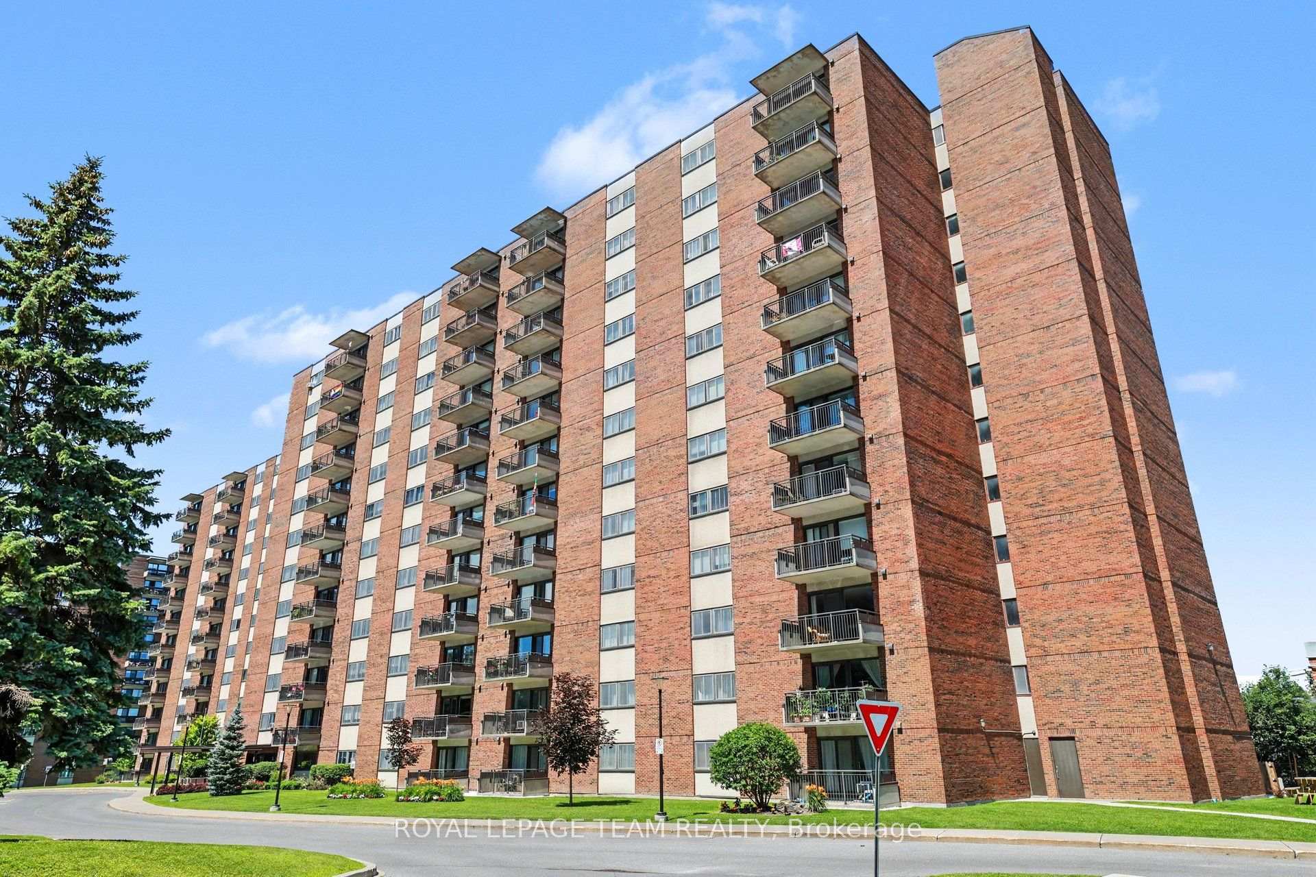 Photo 3 of Unit 302, 1485 Baseline Road, Ottawa, Copeland Park — HOMEH