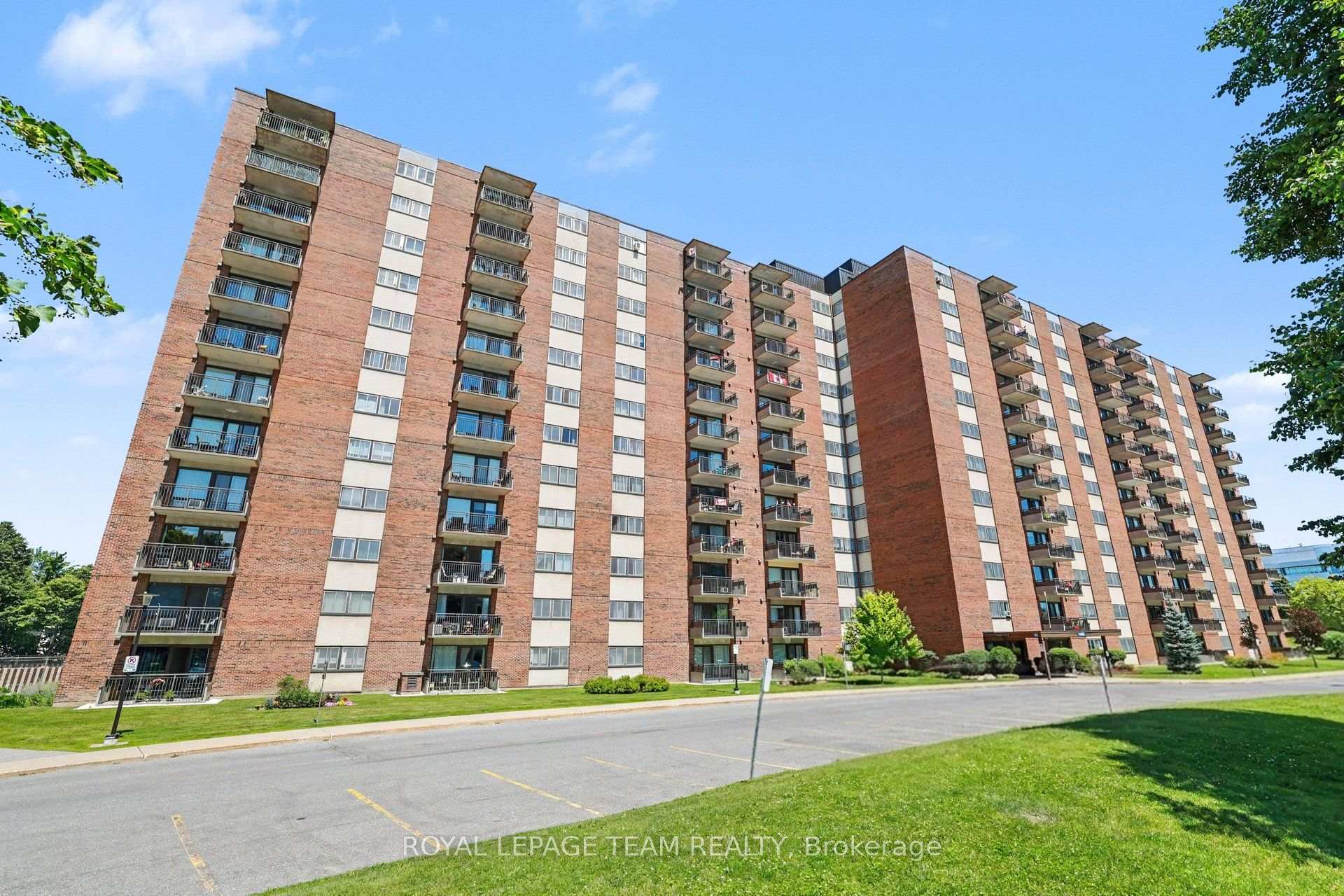 Photo 4 of Unit 302, 1485 Baseline Road, Ottawa, Copeland Park — HOMEH
