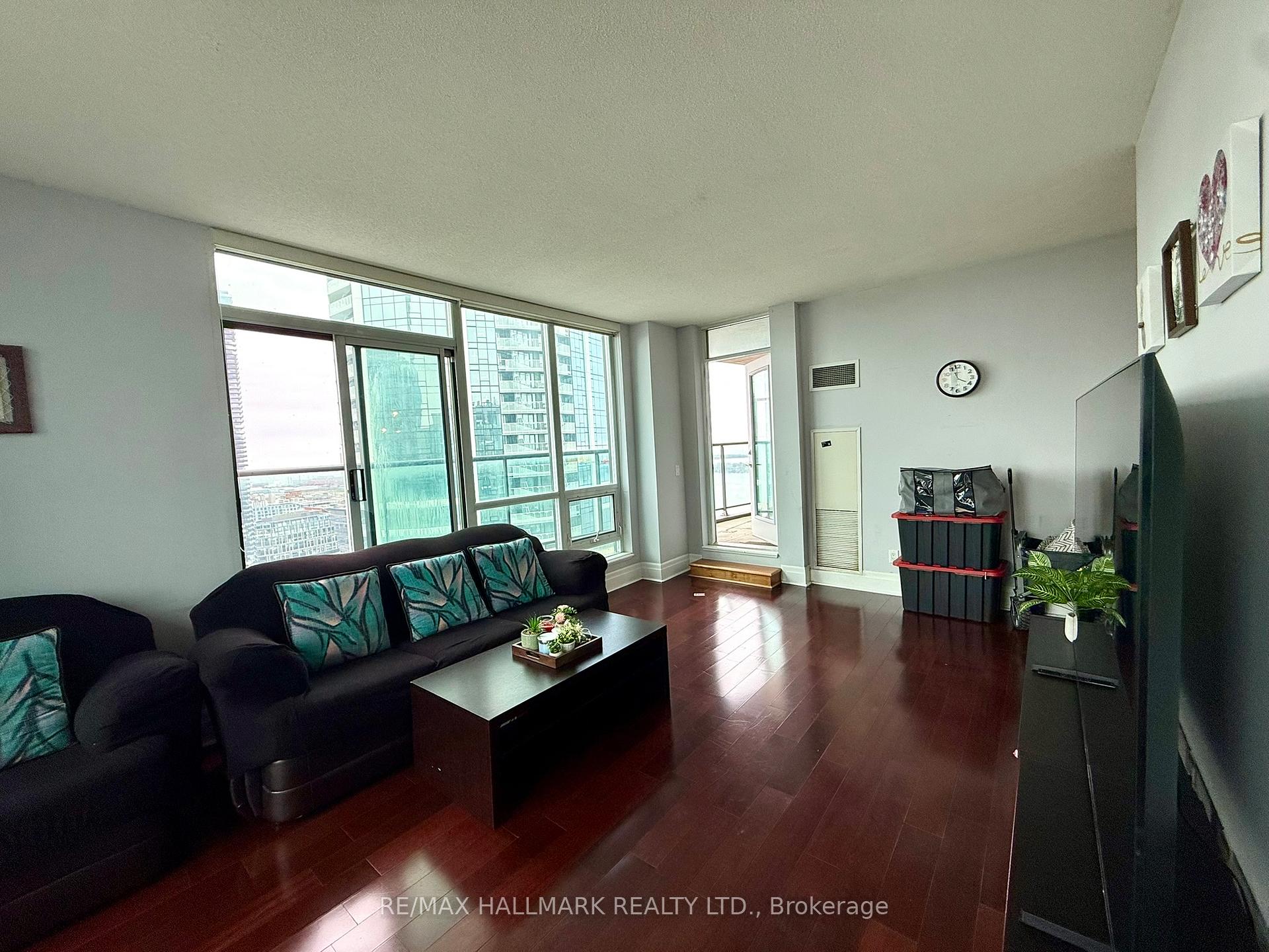 Photo 11 of Unit 3803, 16 Yonge Street, Toronto, Waterfront Communities — HOMEH