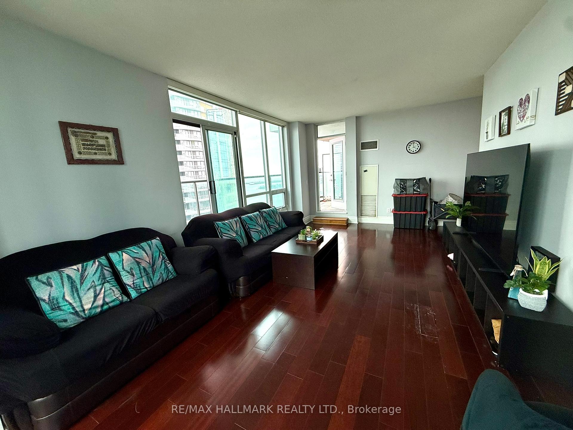 Photo 12 of Unit 3803, 16 Yonge Street, Toronto, Waterfront Communities — HOMEH