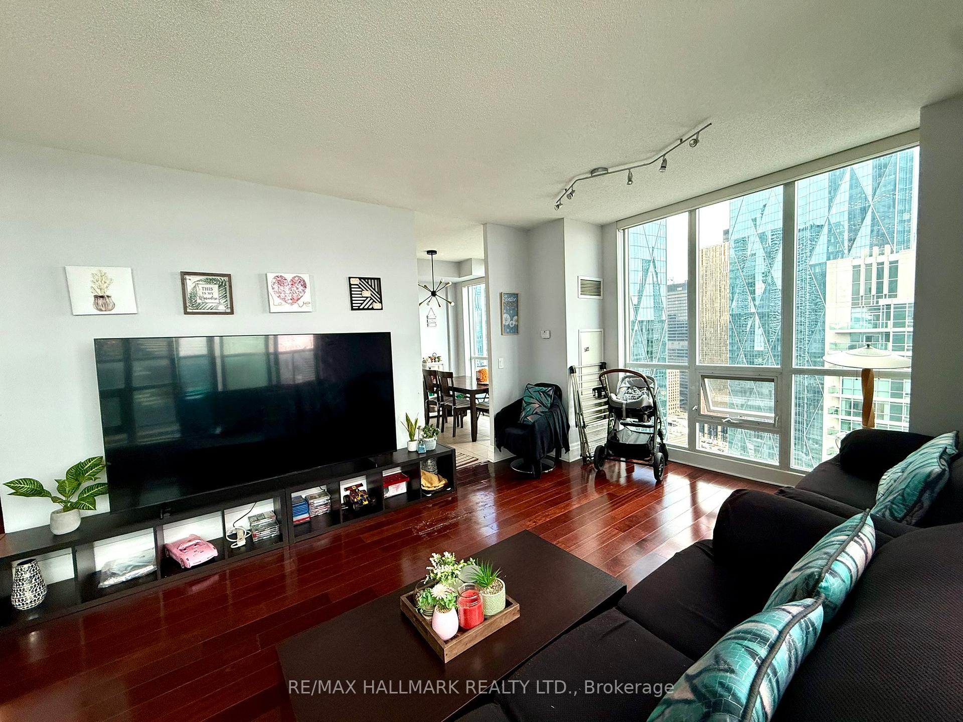 Photo 13 of Unit 3803, 16 Yonge Street, Toronto, Waterfront Communities — HOMEH