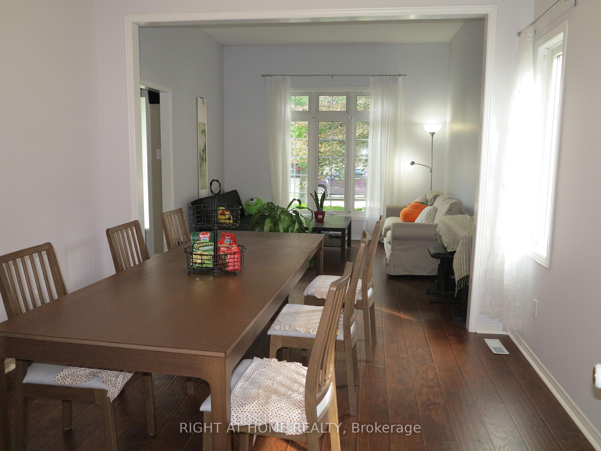 Photo 5 of 35 Moraine Crescent, London, North A — HOMEH
