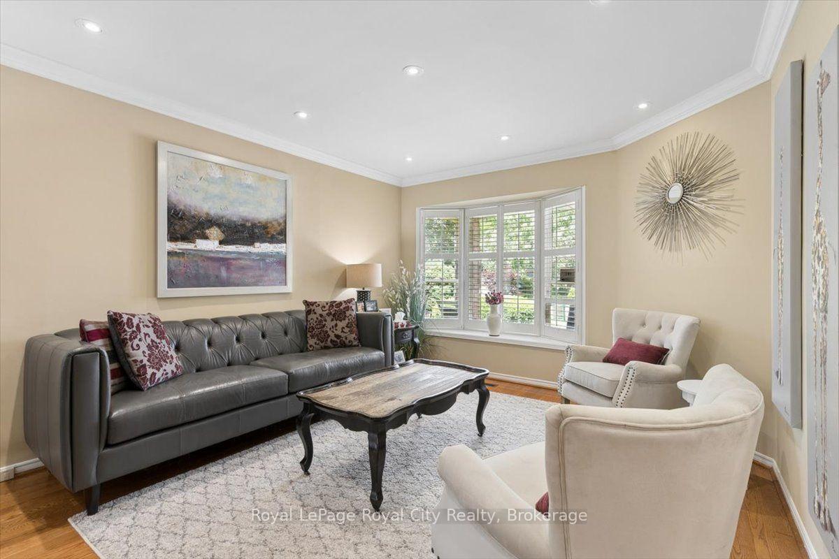 Photo 8 of 69 Summerdale Drive, Markham, Thornlea — HOMEH