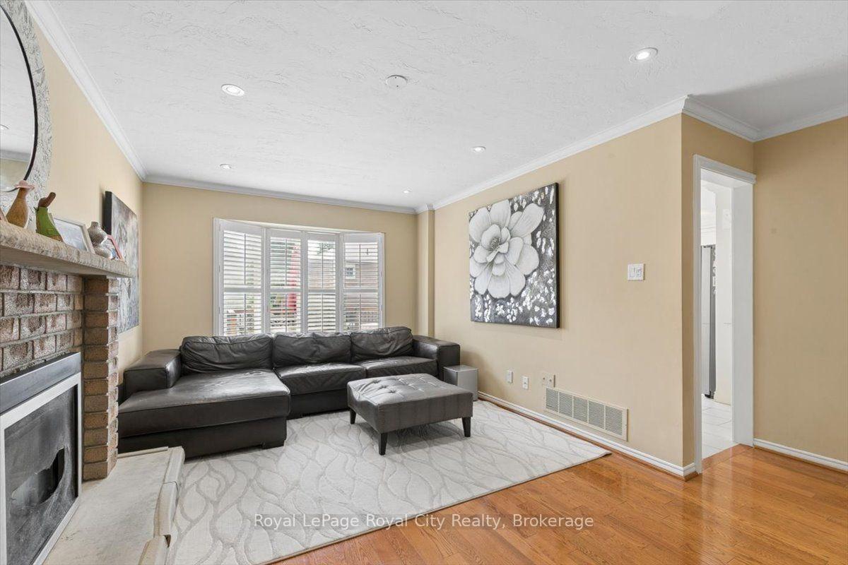Photo 19 of 69 Summerdale Drive, Markham, Thornlea — HOMEH