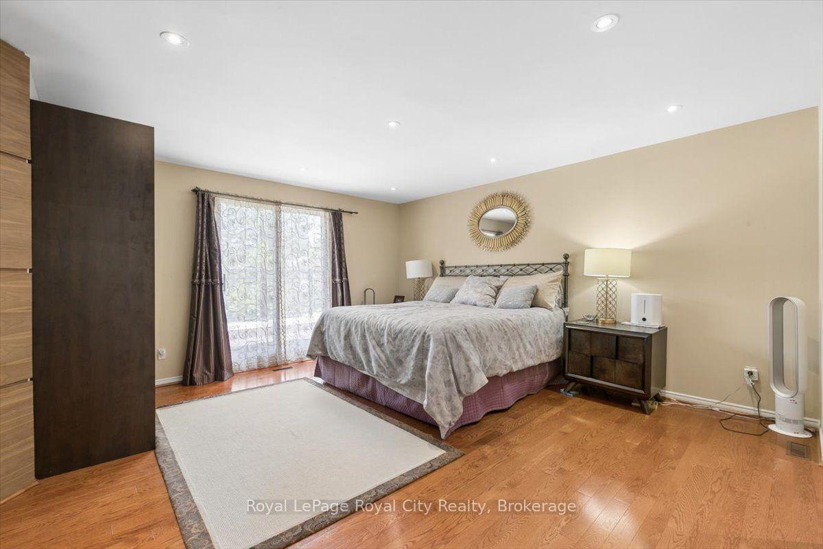 Photo 24 of 69 Summerdale Drive, Markham, Thornlea — HOMEH