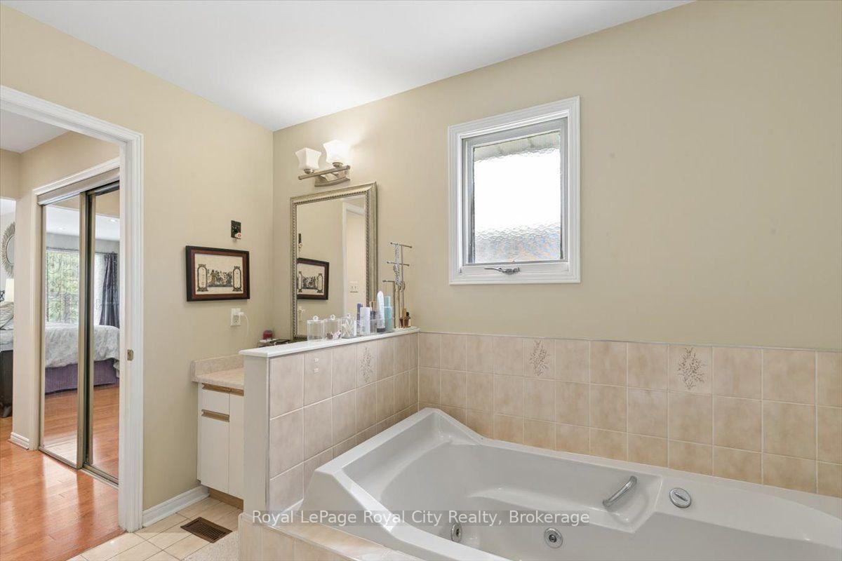 Photo 27 of 69 Summerdale Drive, Markham, Thornlea — HOMEH
