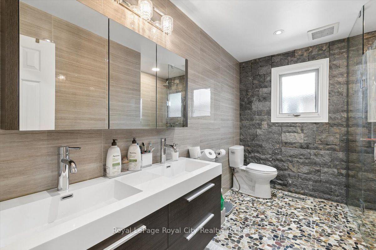 Photo 31 of 69 Summerdale Drive, Markham, Thornlea — HOMEH