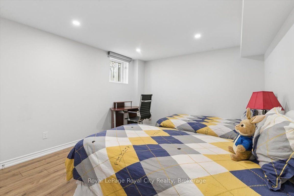 Photo 37 of 69 Summerdale Drive, Markham, Thornlea — HOMEH