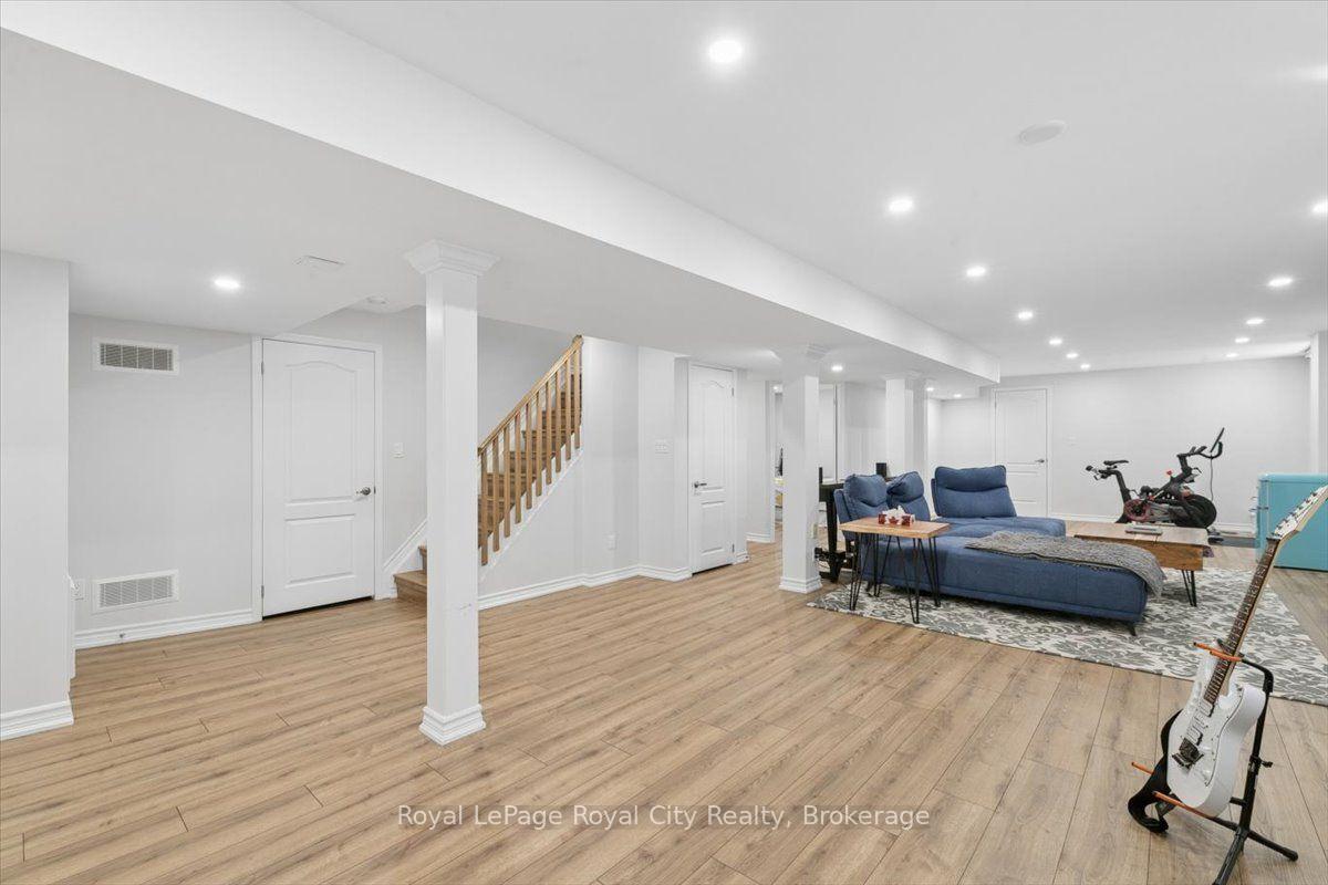 Photo 40 of 69 Summerdale Drive, Markham, Thornlea — HOMEH