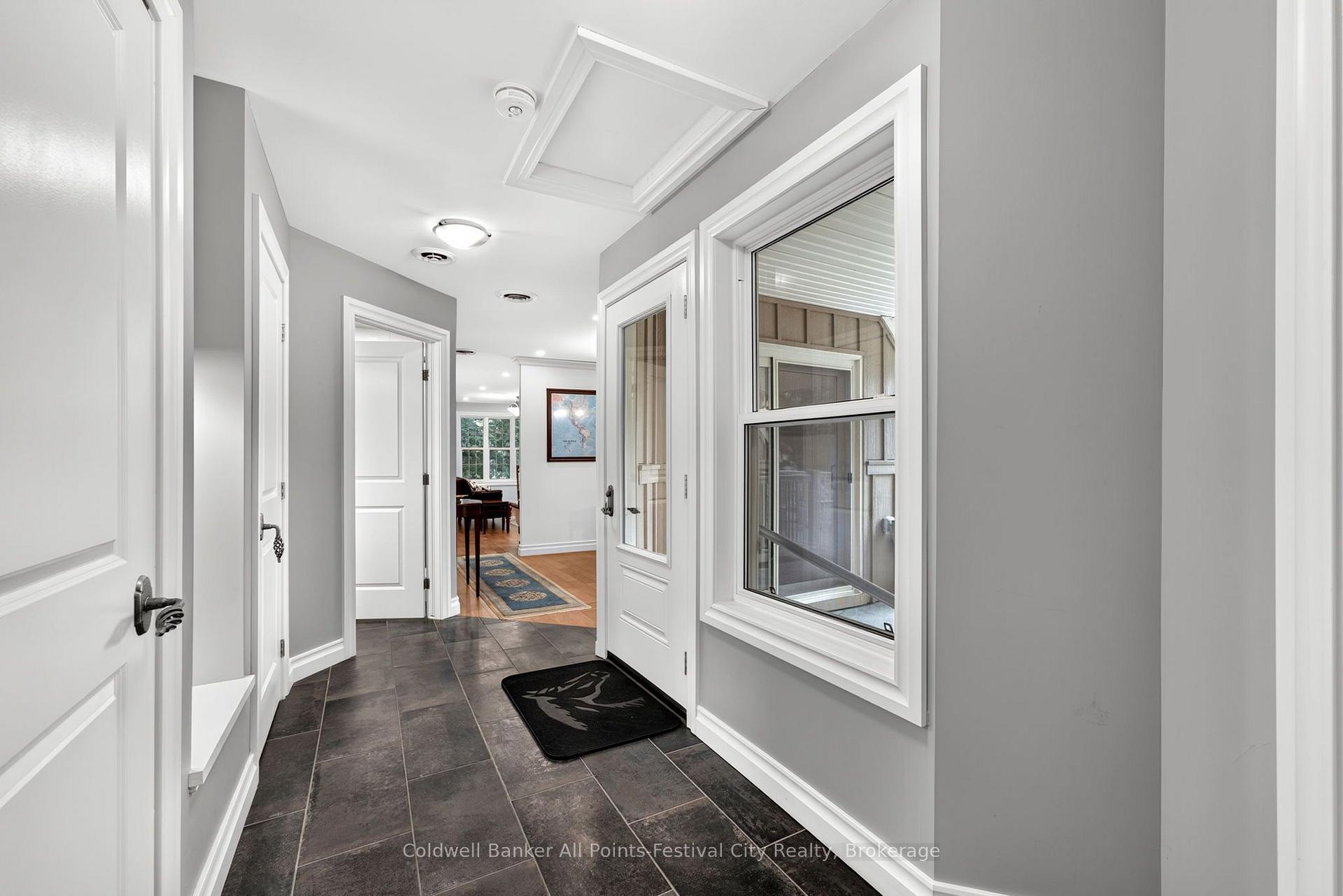 Photo 7 of Unit 400, 5 Cobourg Street, Goderich, Goderich (Town) — HOMEH