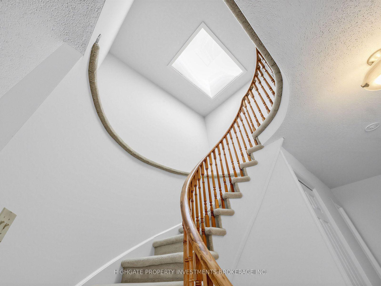 Photo 22 of 739 Edgewood Road, Pickering, Amberlea — HOMEH