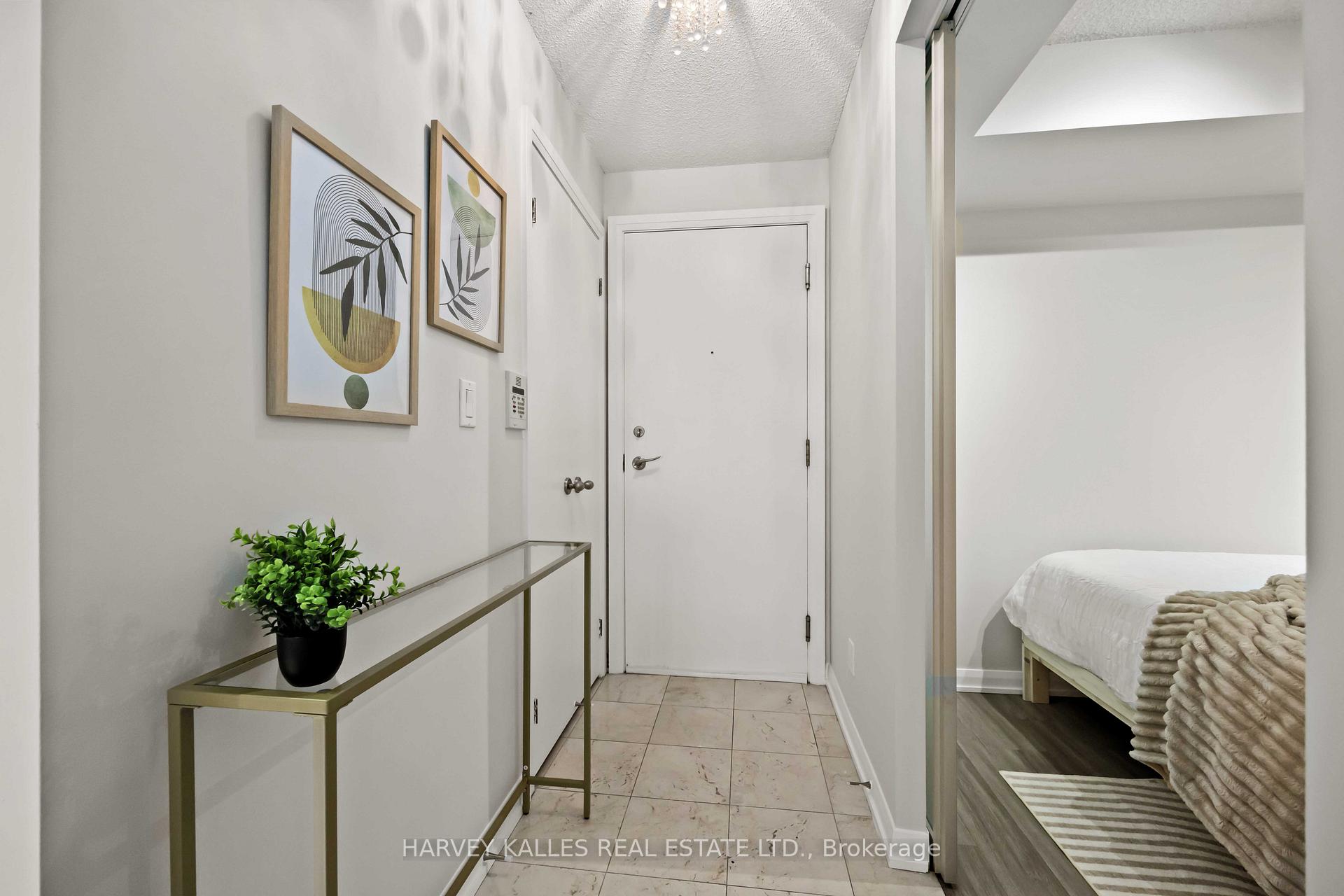 Photo 6 of Unit 416, 18 Beverley Street, Toronto, Kensington-Chinatown — HOMEH