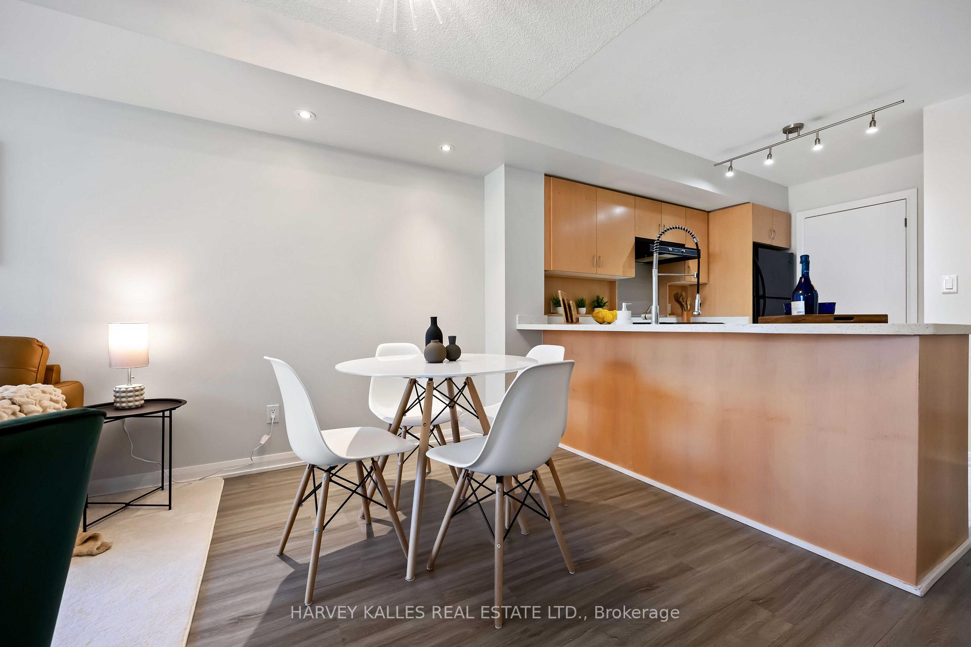 Photo 13 of Unit 416, 18 Beverley Street, Toronto, Kensington-Chinatown — HOMEH